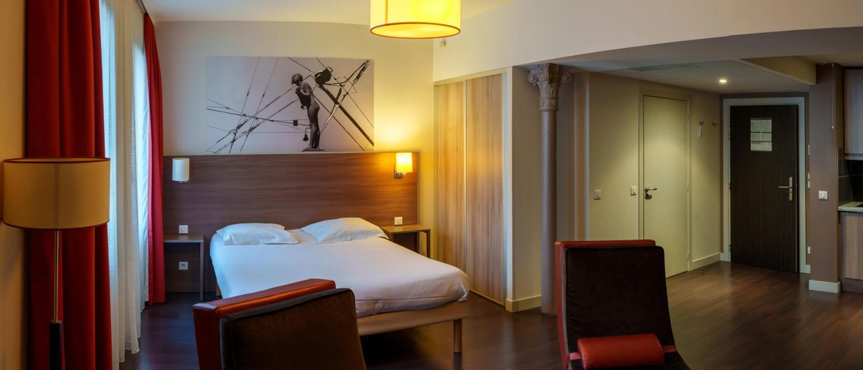 Bed in Comfort Aparthotel Saint-Etienne