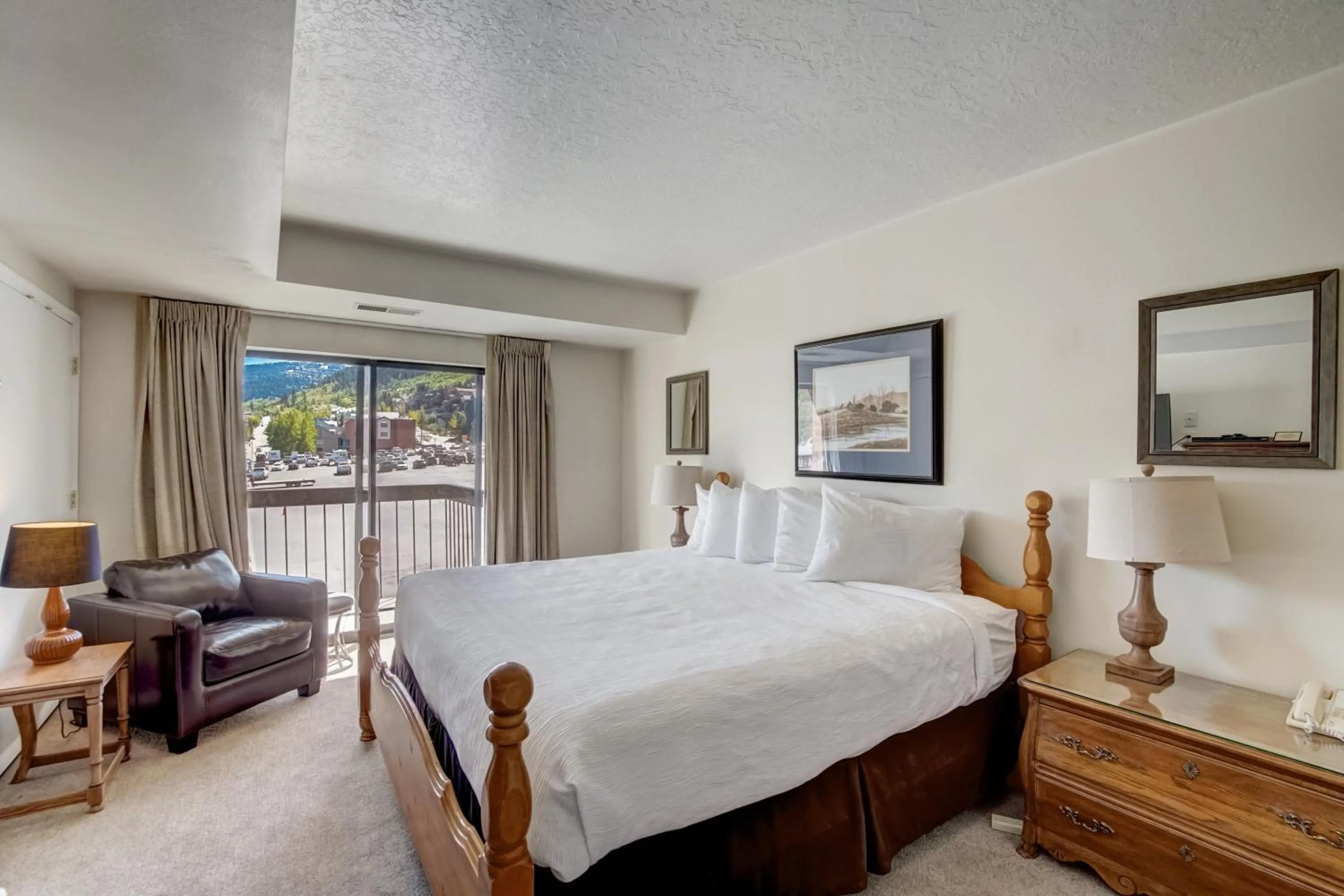 Bed in Shadow Ridge by All Seasons Resort Lodging