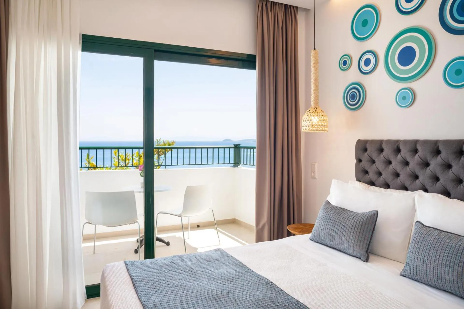 Bed in Kalidon Panorama Hotel