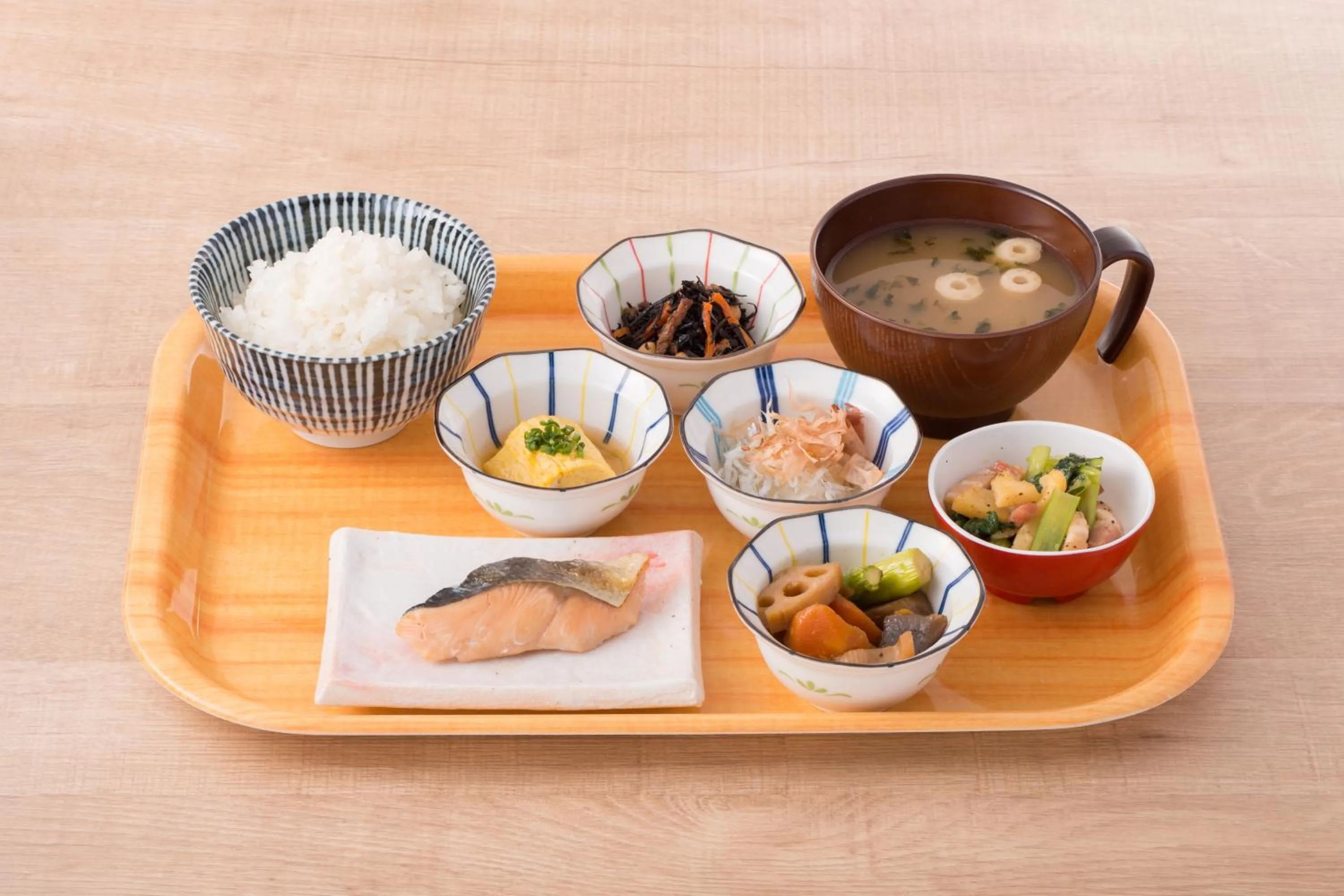 Food and drinks in Hotel Sun Clover Koshigaya Eki mae