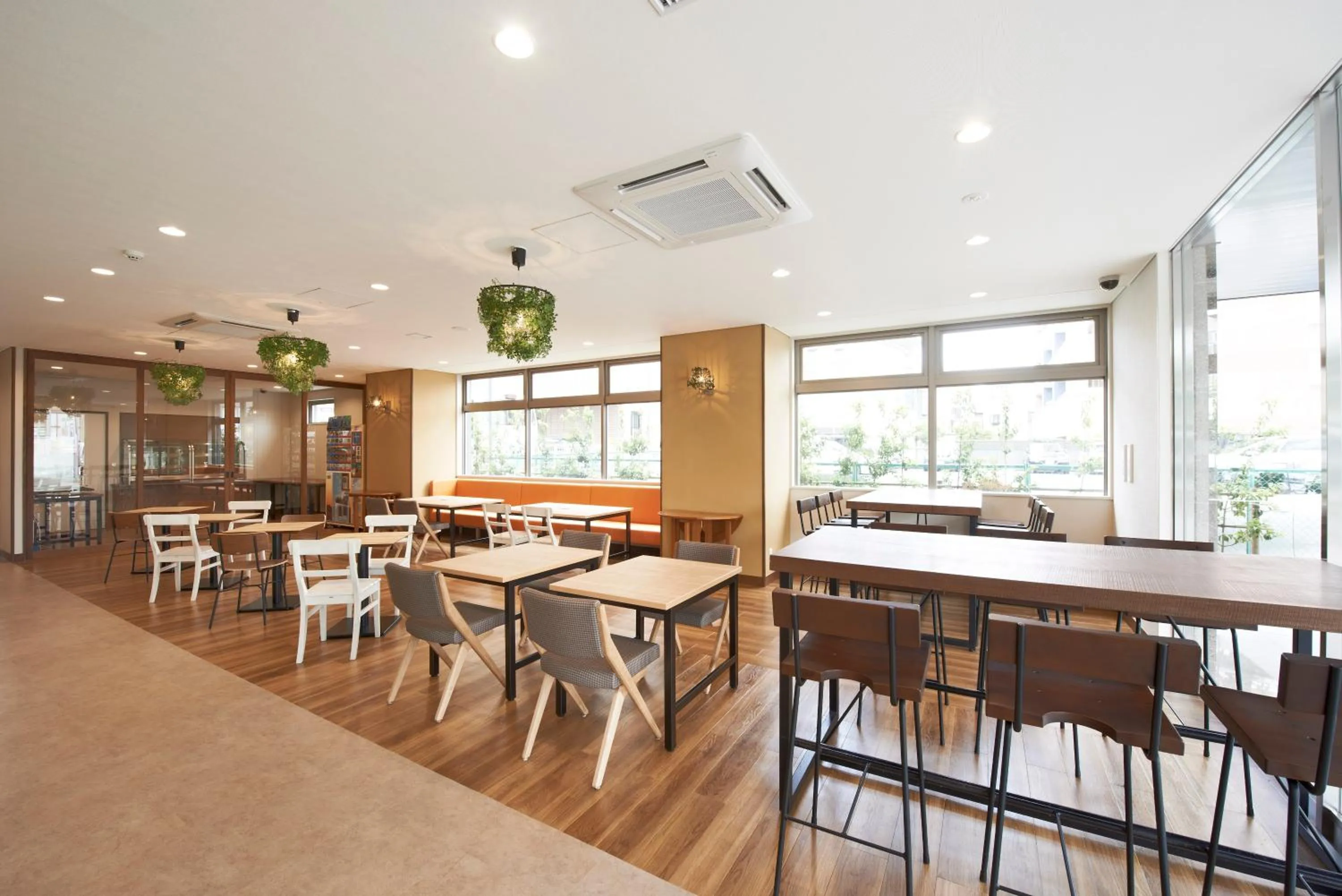 Communal lounge/ TV room in Hotel Sun Clover Koshigaya Eki mae