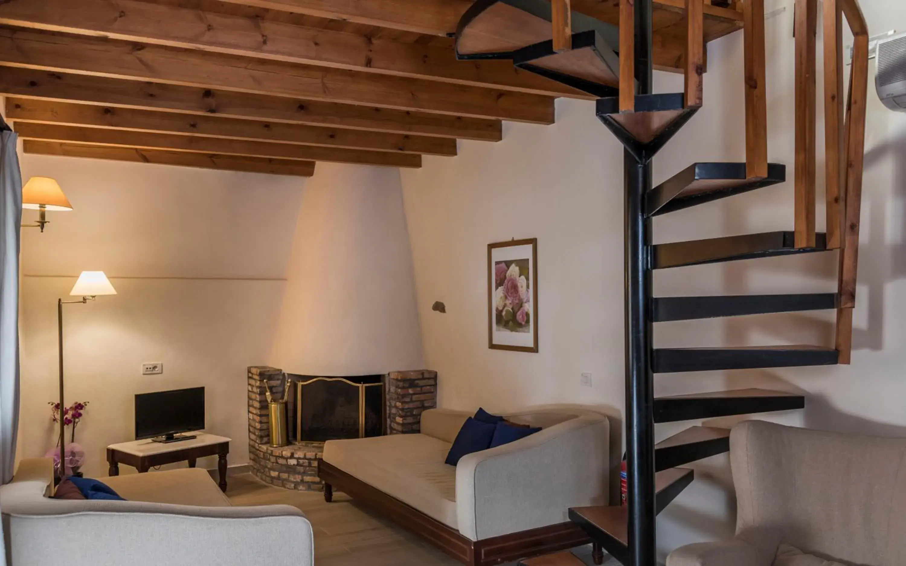 Duplex Quadruple Room in Spilia Village Hotel & Villas Duplex Quadruple Room in Spilia Village Hotel & Villas