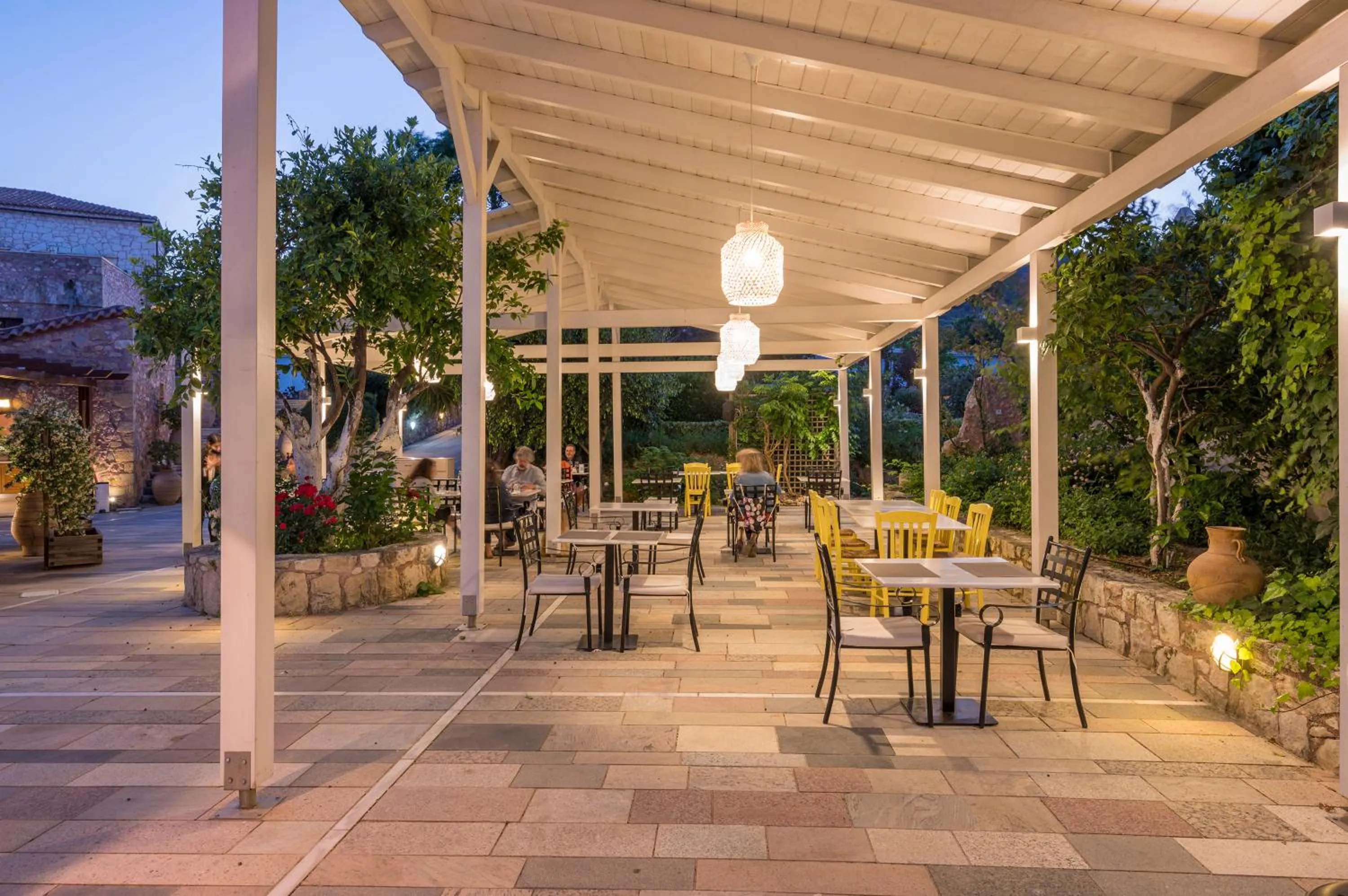 Restaurant/places to eat in Spilia Village Hotel & Villas