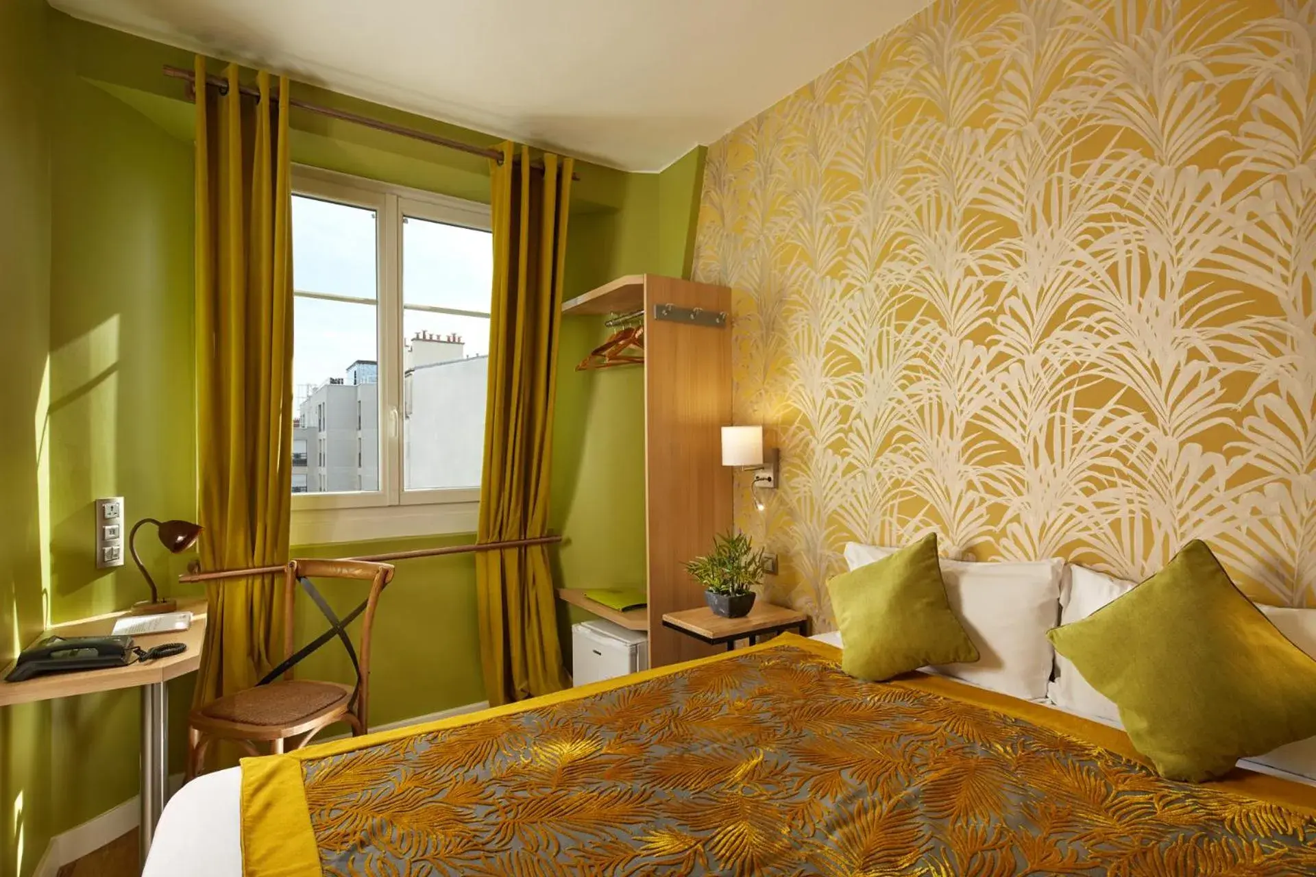 Superior Double Room with Street View - single occupancy in Hôtel Villa Sorel - Paris Boulogne Superior Double Room with Street View - single occupancy in Hôtel Villa Sorel - Paris Boulogne