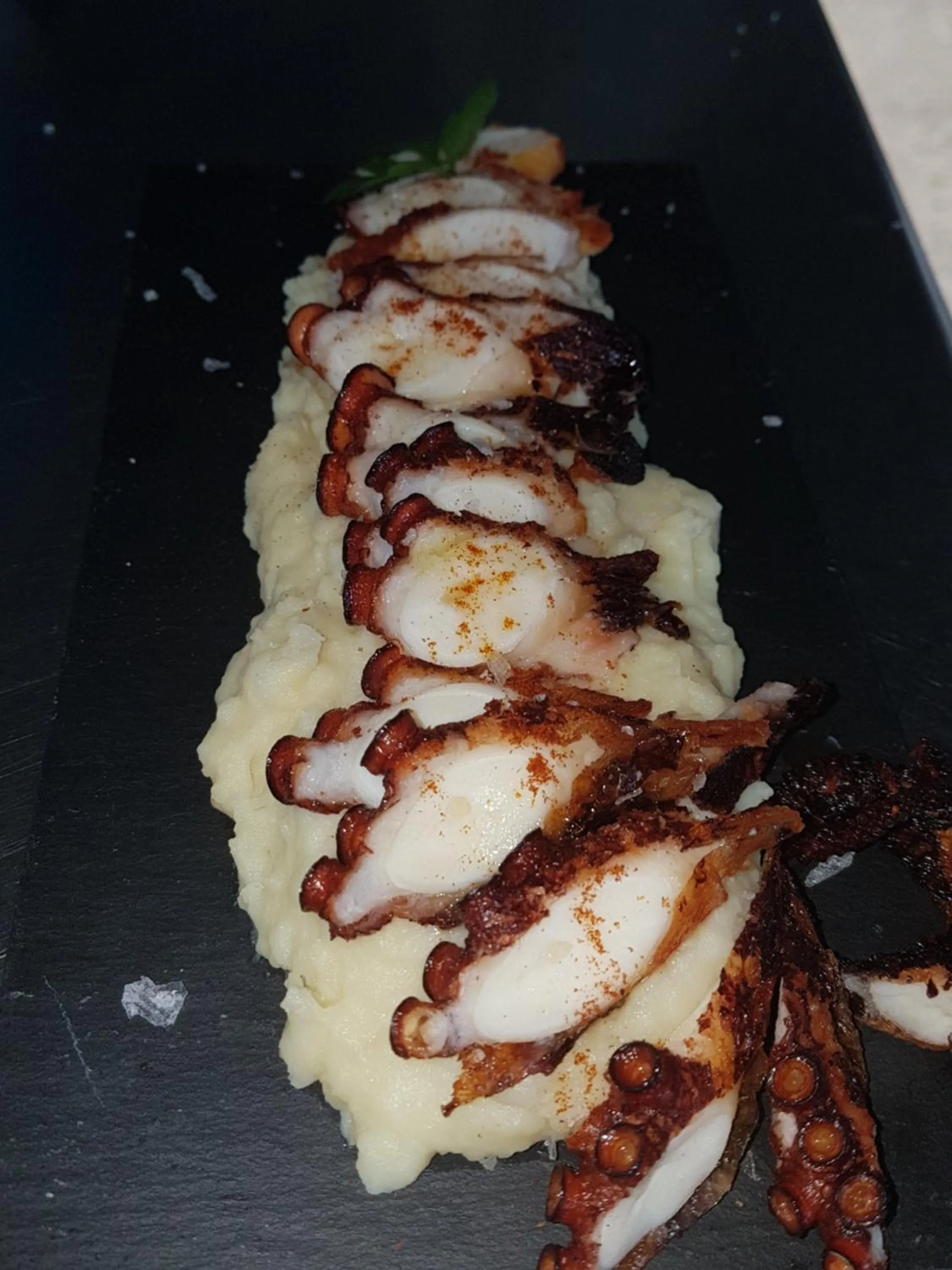 Food and drinks in Hotel Salambina