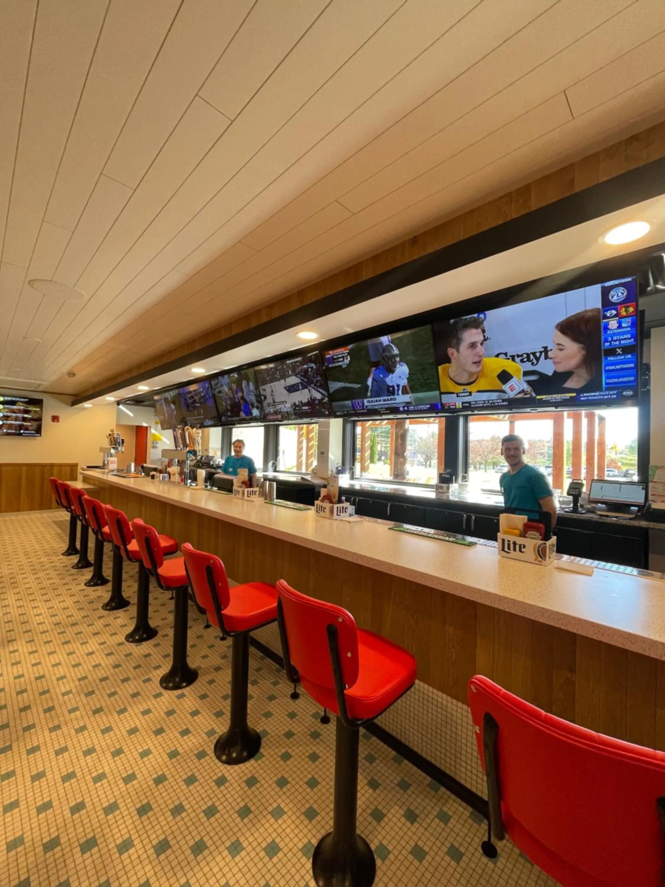 Restaurant/places to eat in Six Flags Great Escape Lodge & Indoor Waterpark