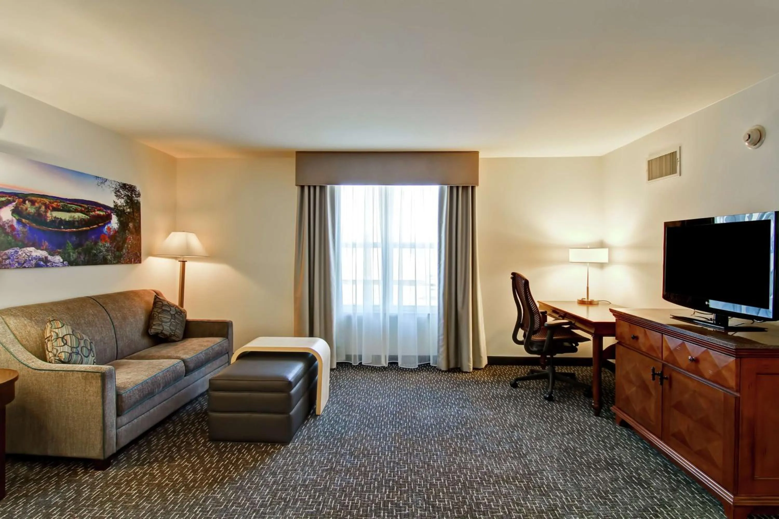 Bedroom in Homewood Suites by Hilton Bentonville-Rogers
