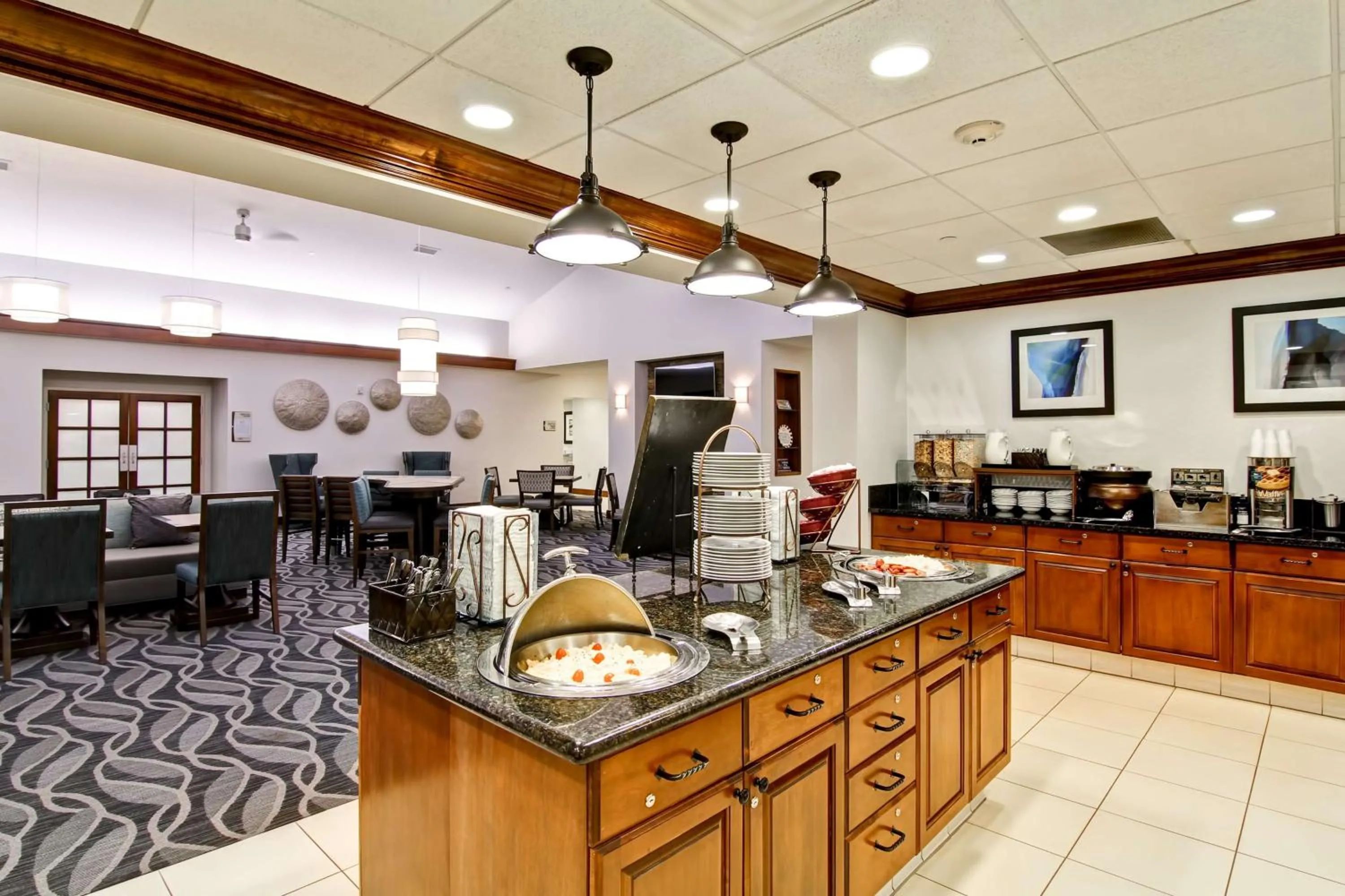 Breakfast in Homewood Suites by Hilton Bentonville-Rogers