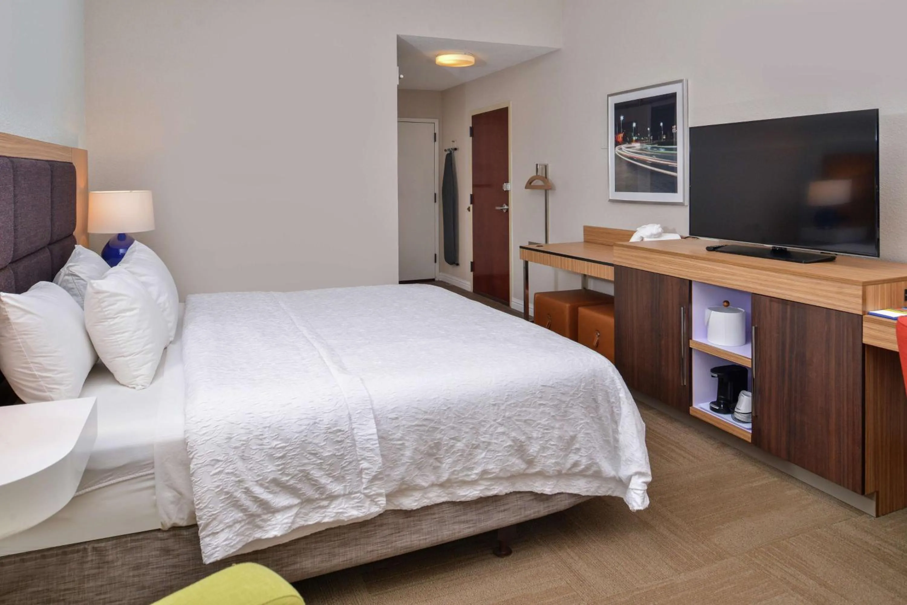 Bedroom, Bed in Hampton Inn Raleigh Clayton I-40 Garner