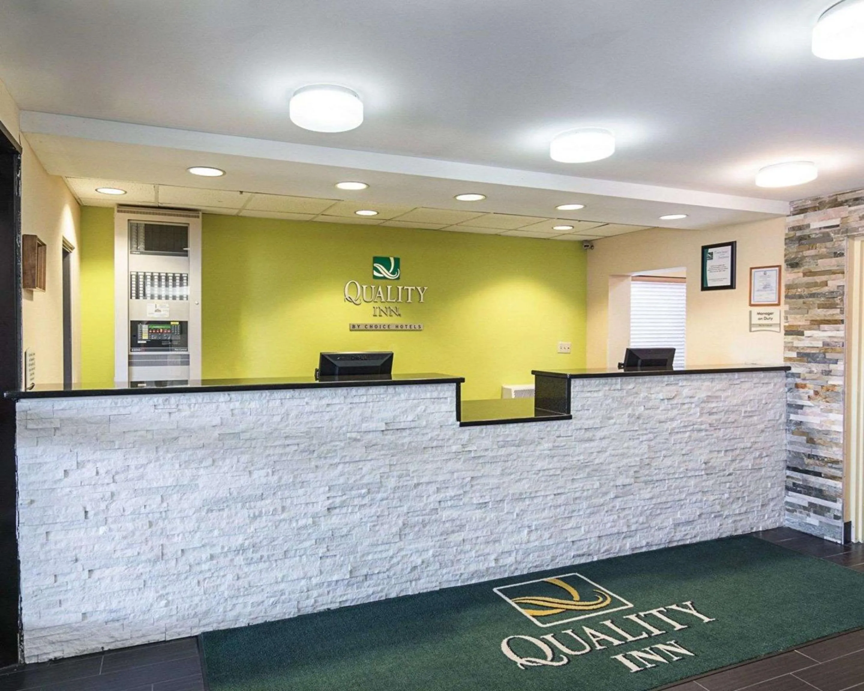 Lobby or reception in Quality Inn Richmond Airport