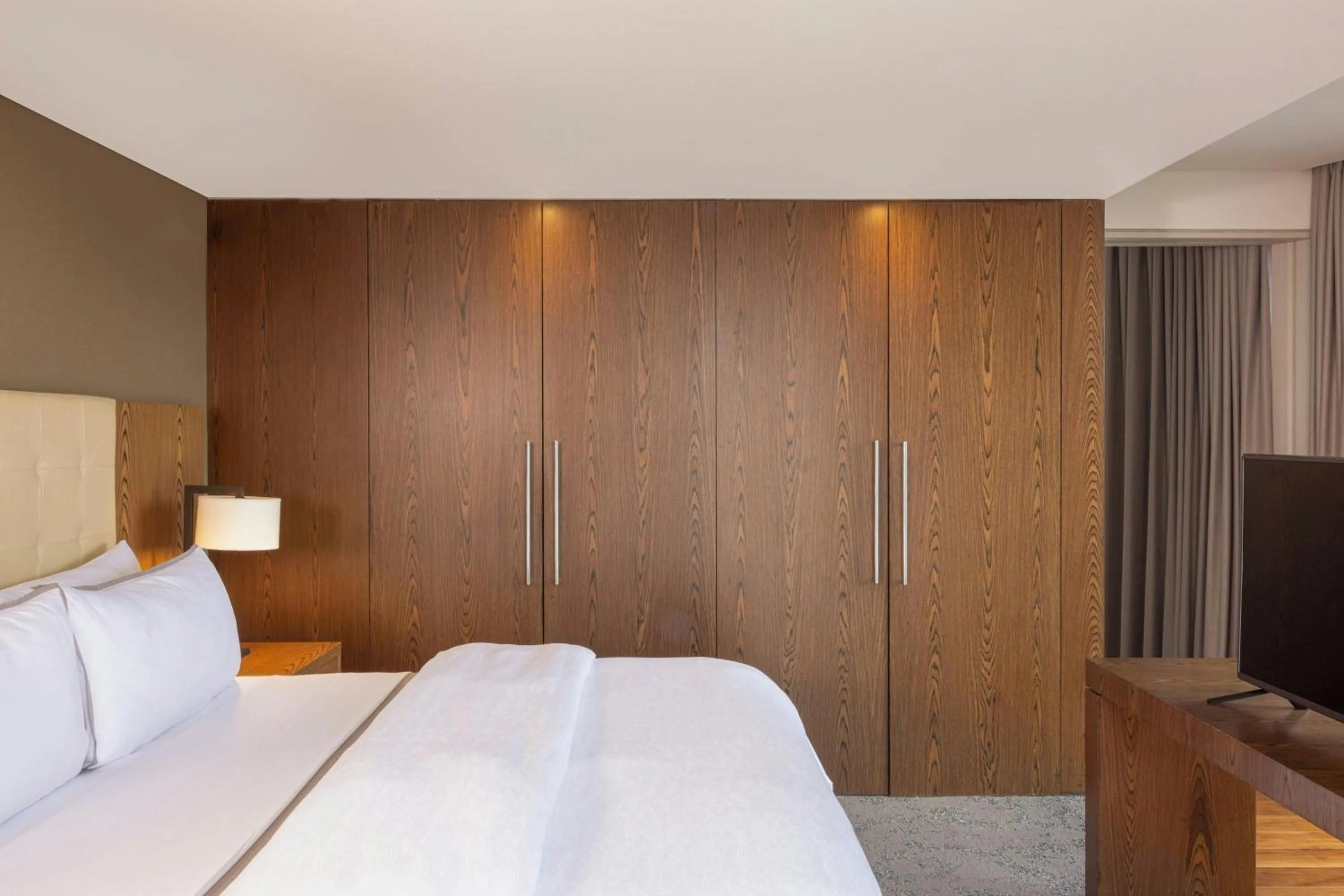 Photo of the whole room, Bed in The Westin Santa Fe, Mexico City