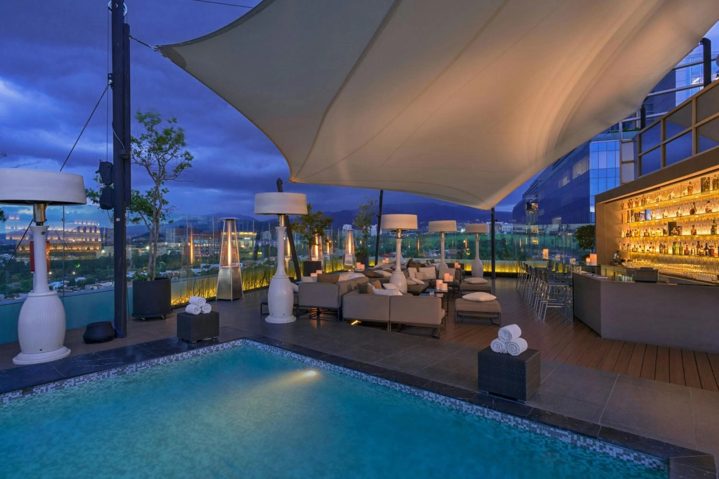 Swimming pool in The Westin Santa Fe, Mexico City