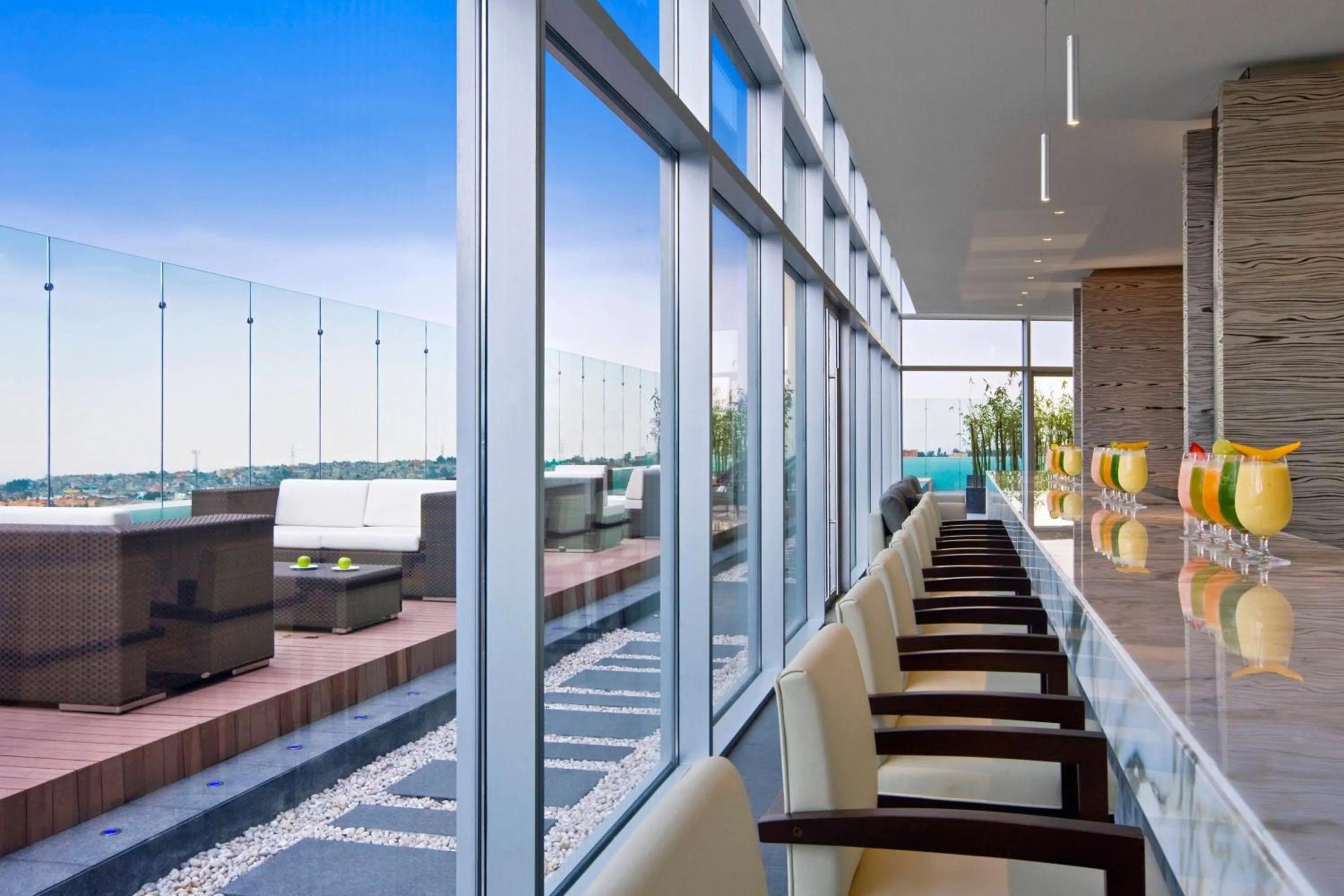 Lounge or bar in The Westin Santa Fe, Mexico City