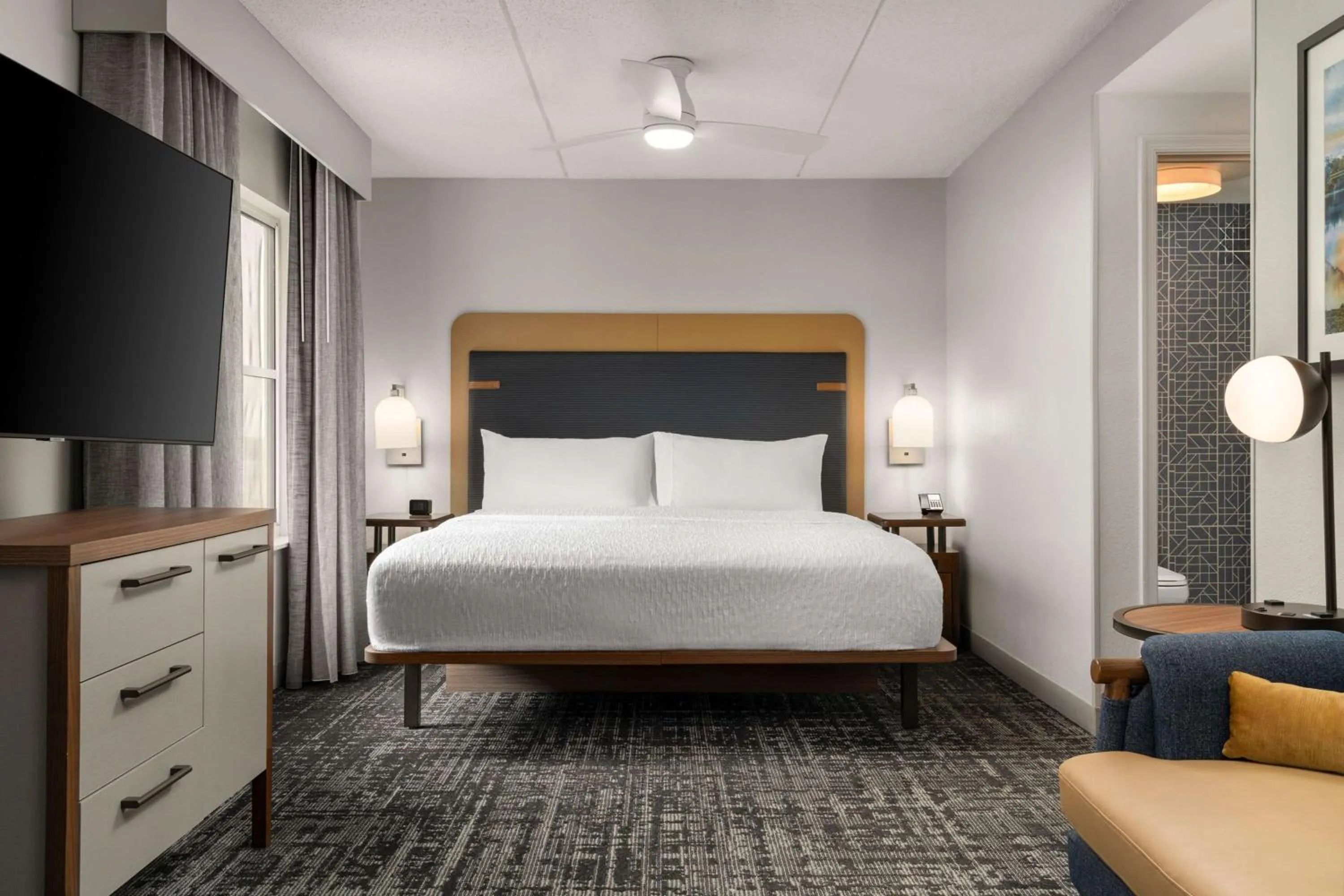 Bed in Homewood Suites by Hilton Chester