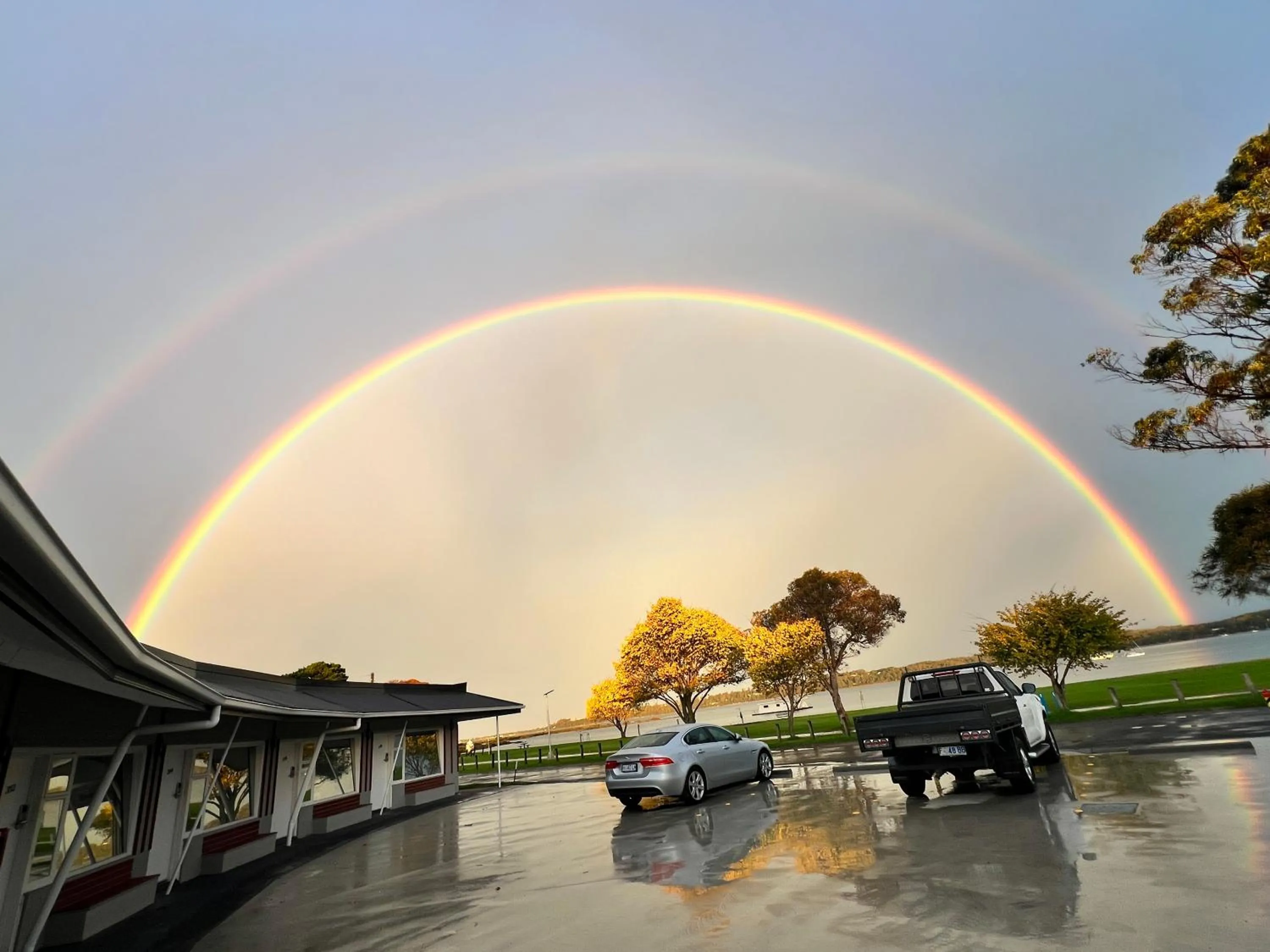 Parking in Bayside Hotel