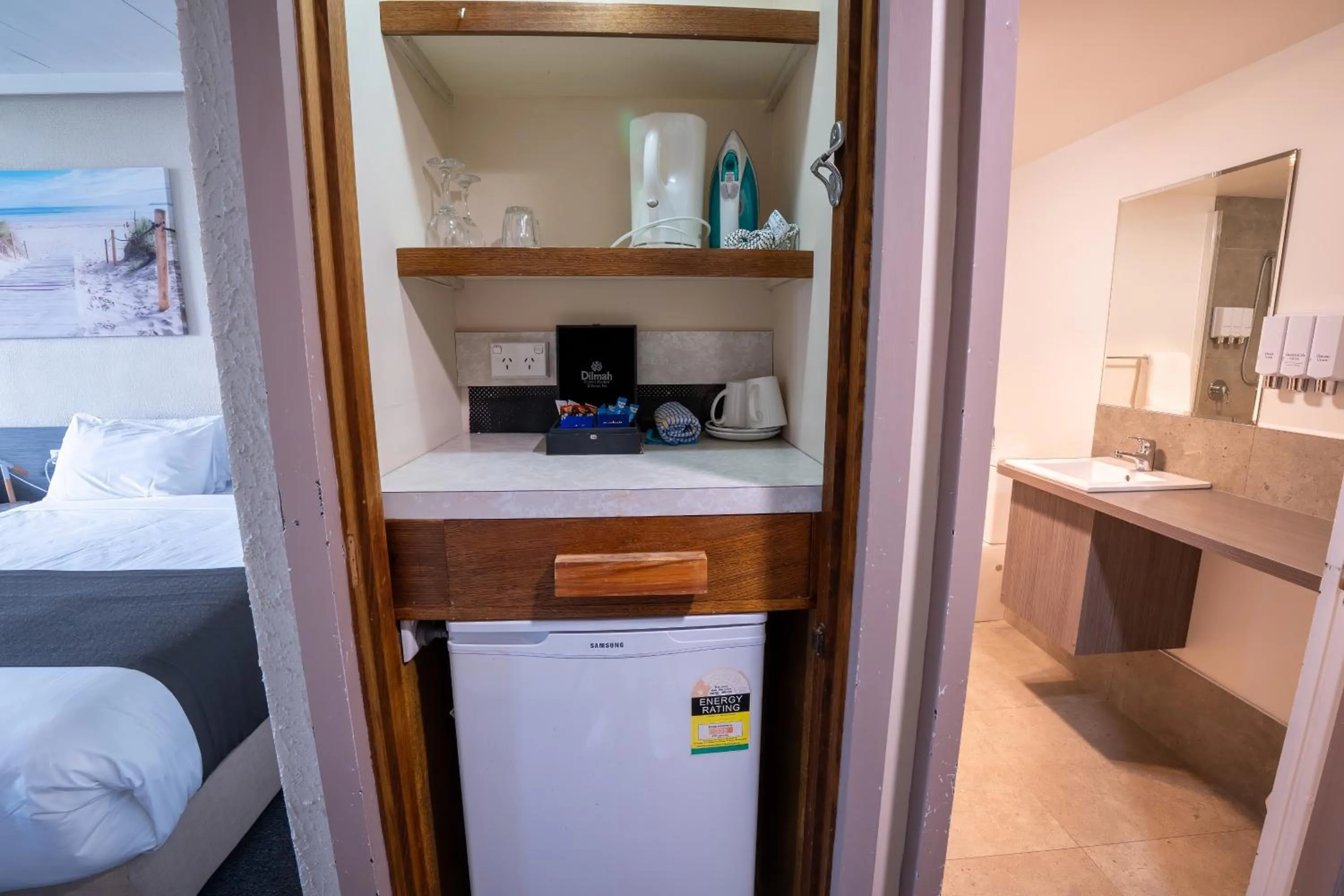 Coffee/tea facilities in Bayside Hotel