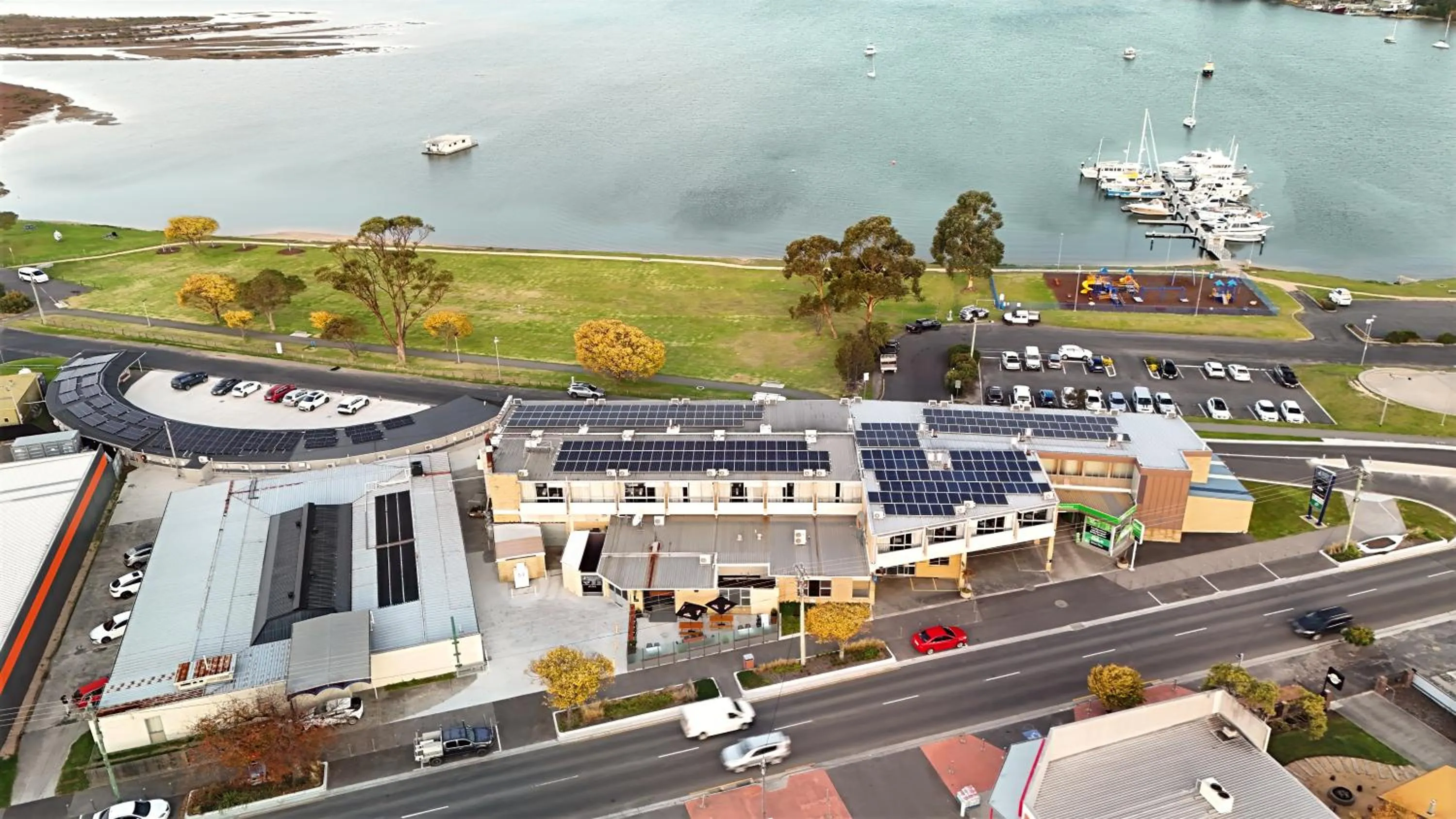 Property building in Bayside Hotel