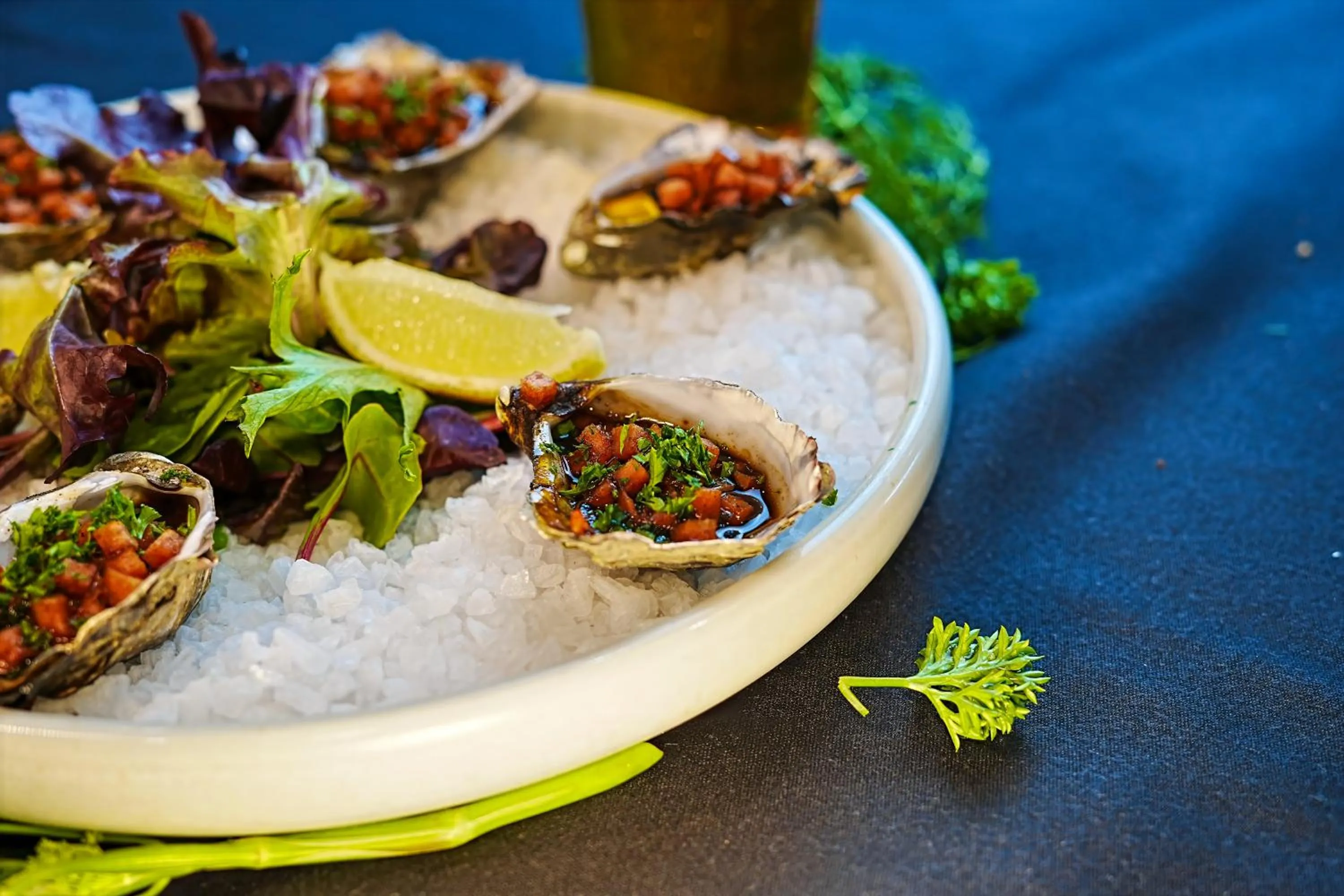 Food and drinks in Bayside Hotel