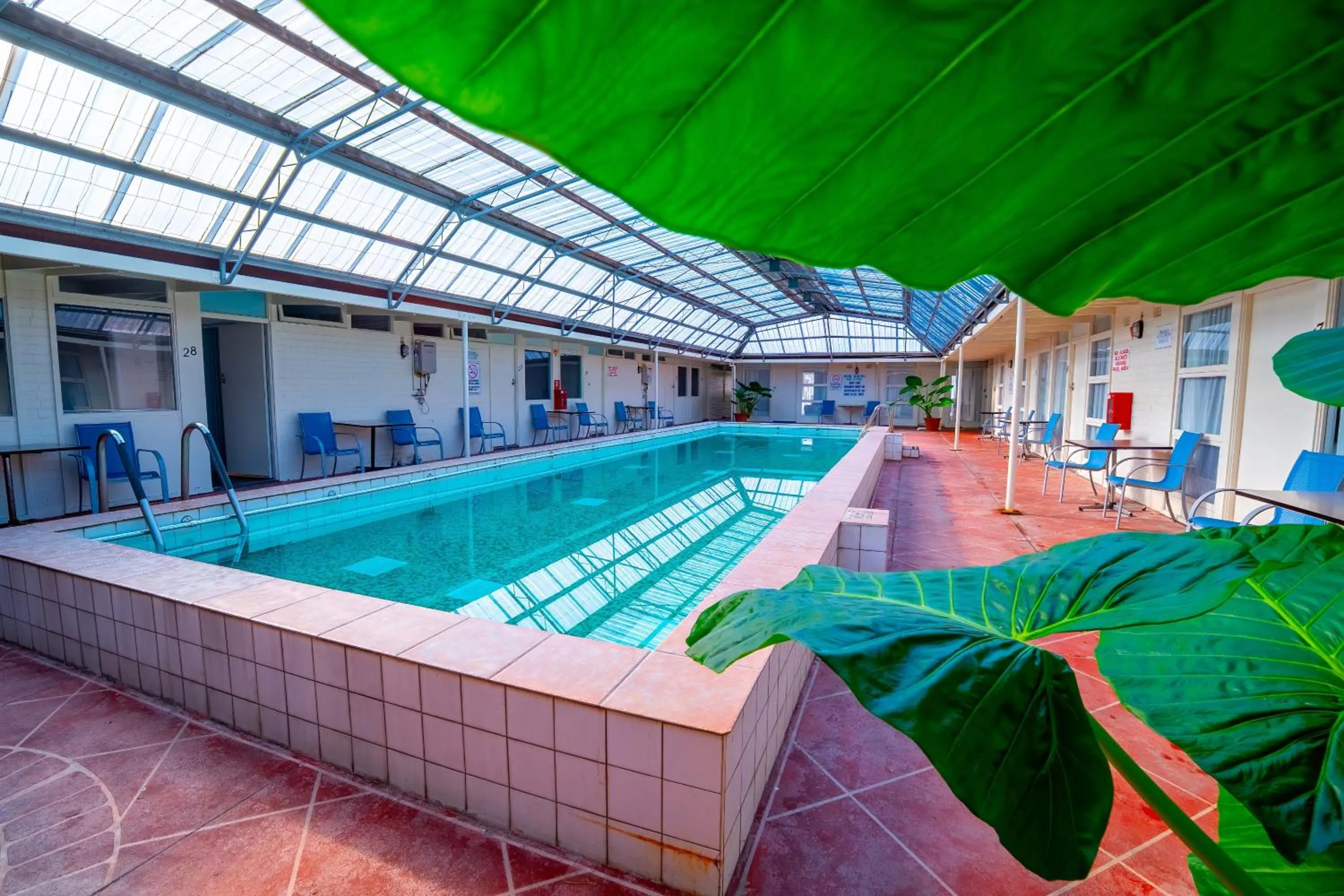 Swimming pool in Bayside Hotel