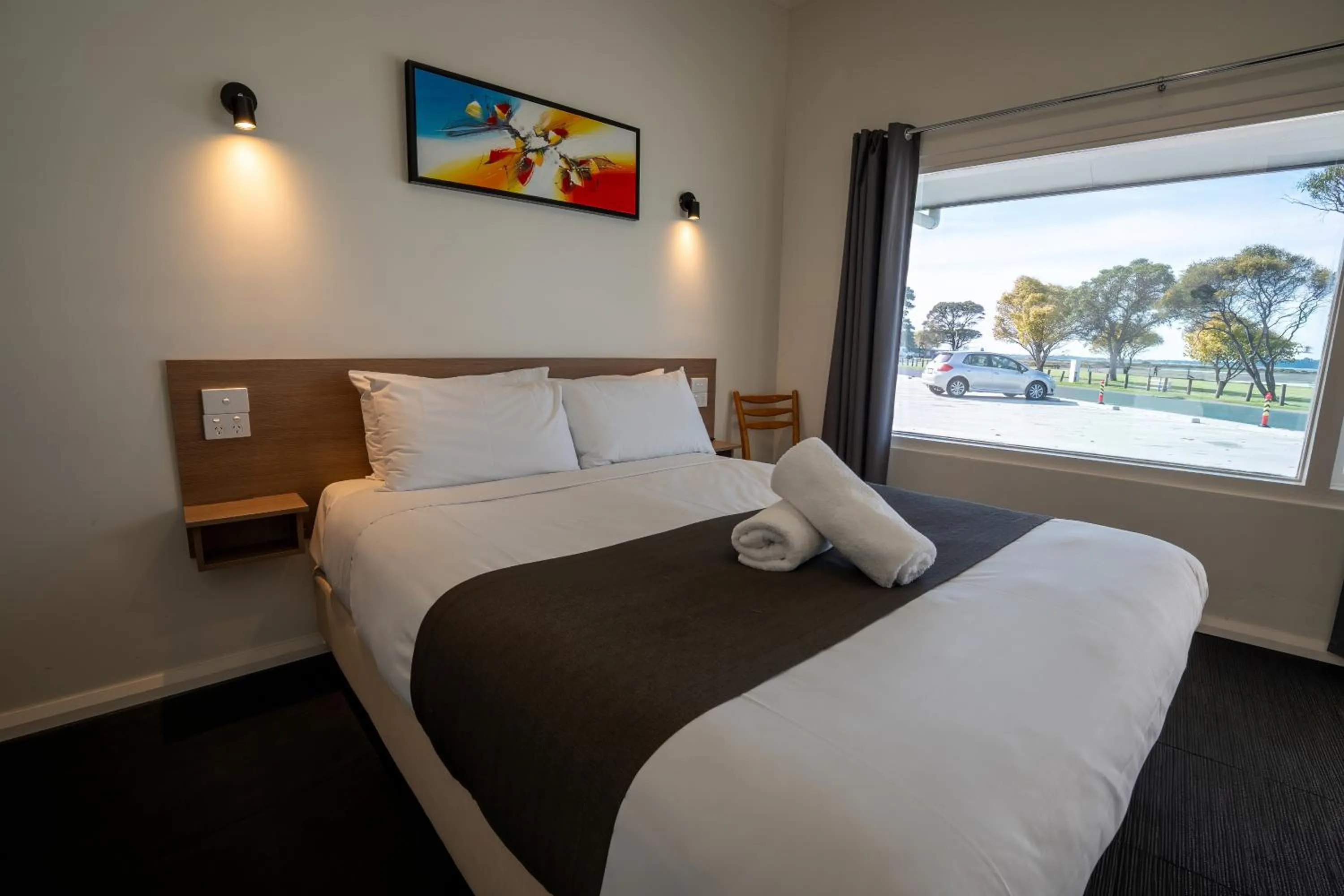 Bed in Bayside Hotel