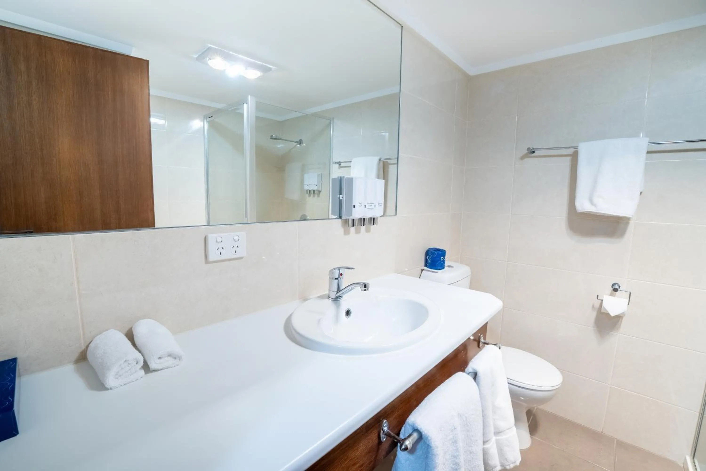 Bathroom in Bayside Hotel