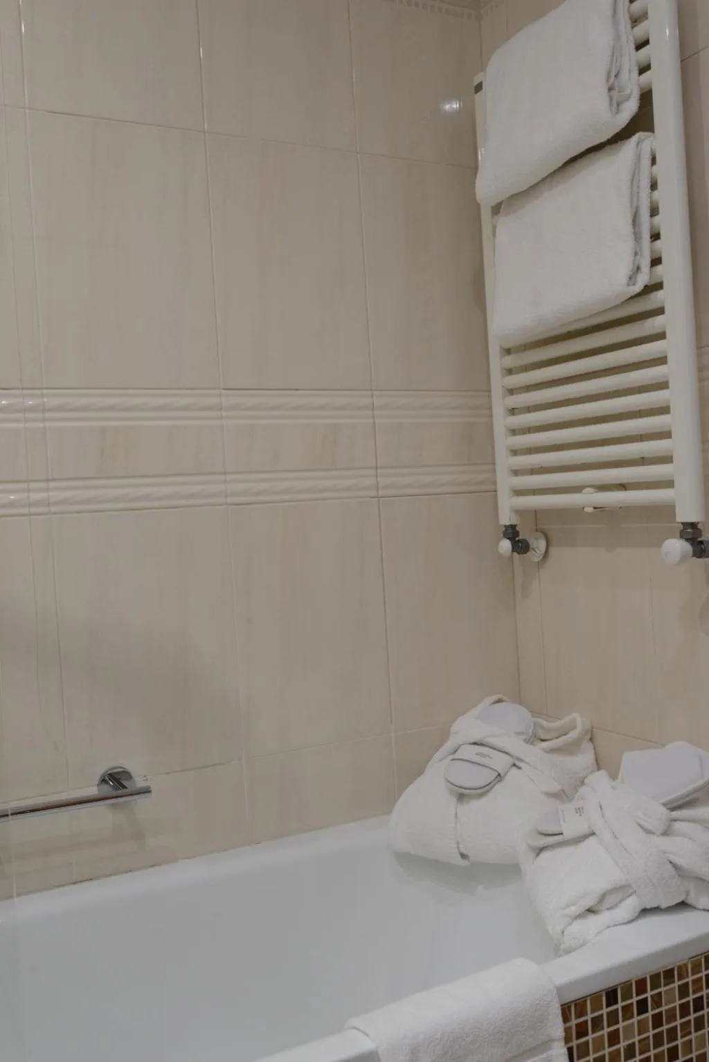 Bath in Hotel The Brand