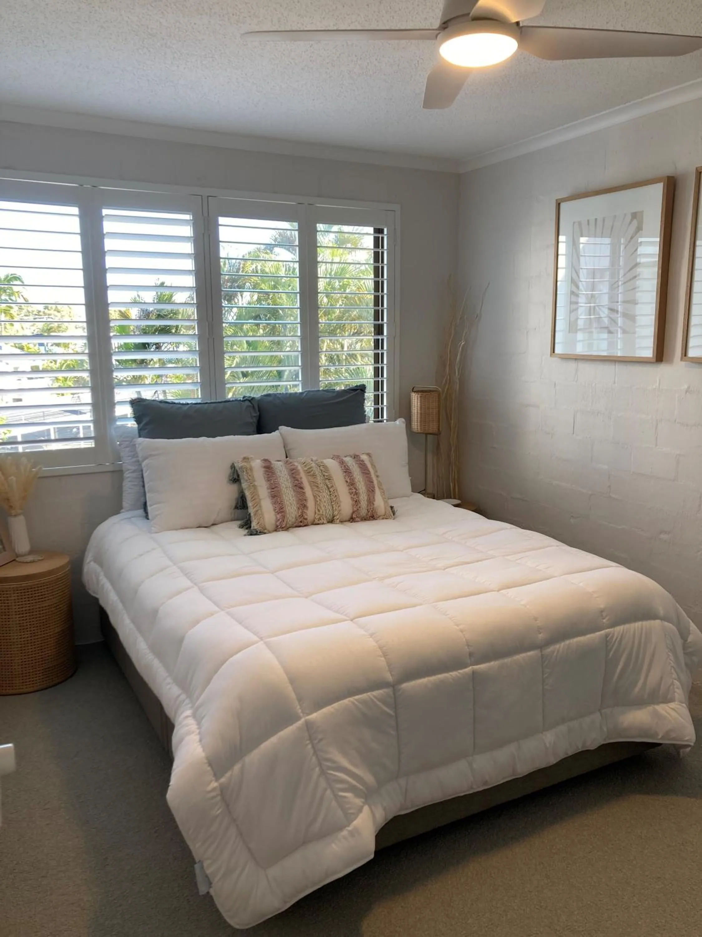 Bedroom, Bed in Munna Beach Apartments