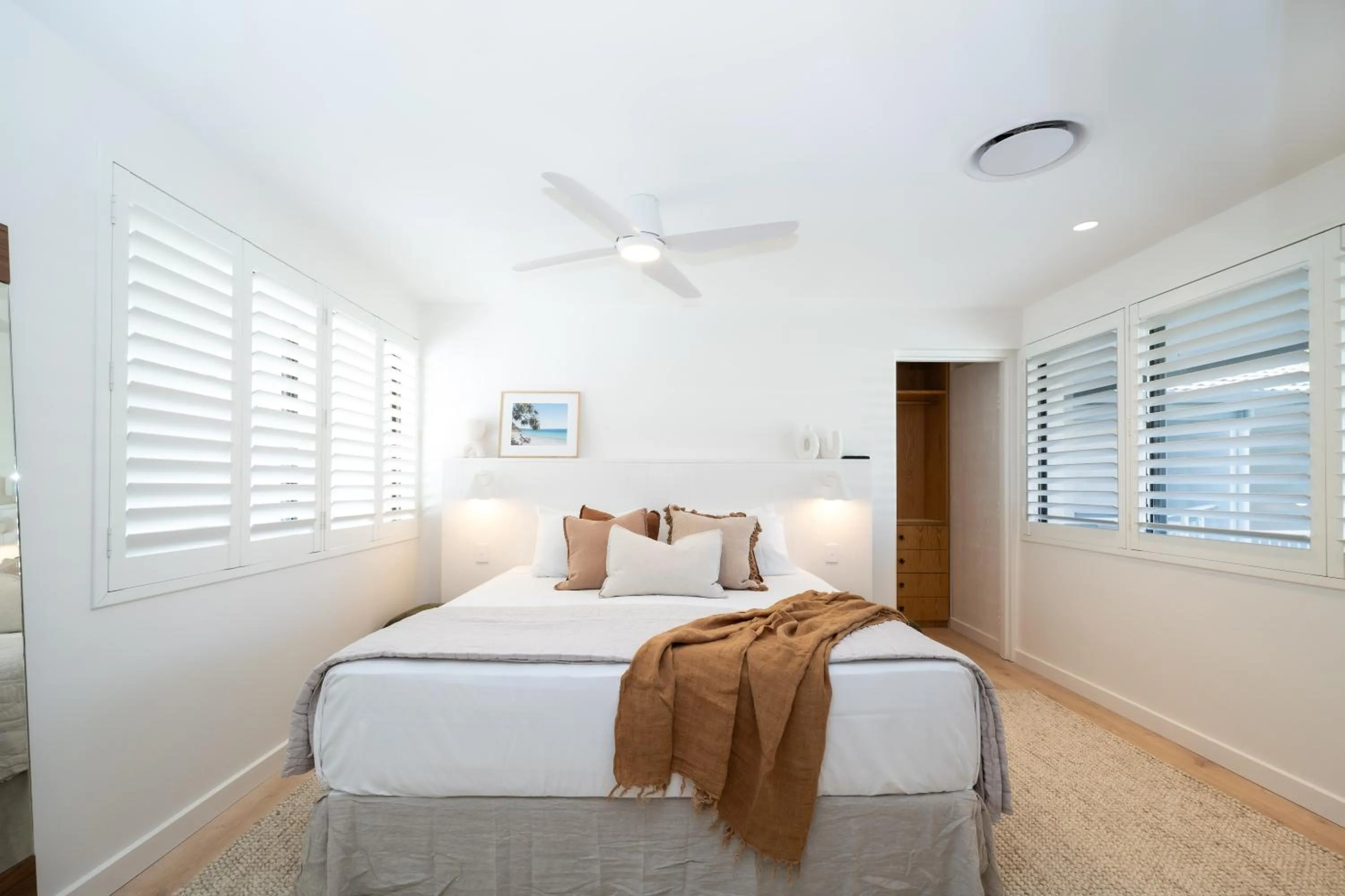Bedroom, Bed in Munna Beach Apartments