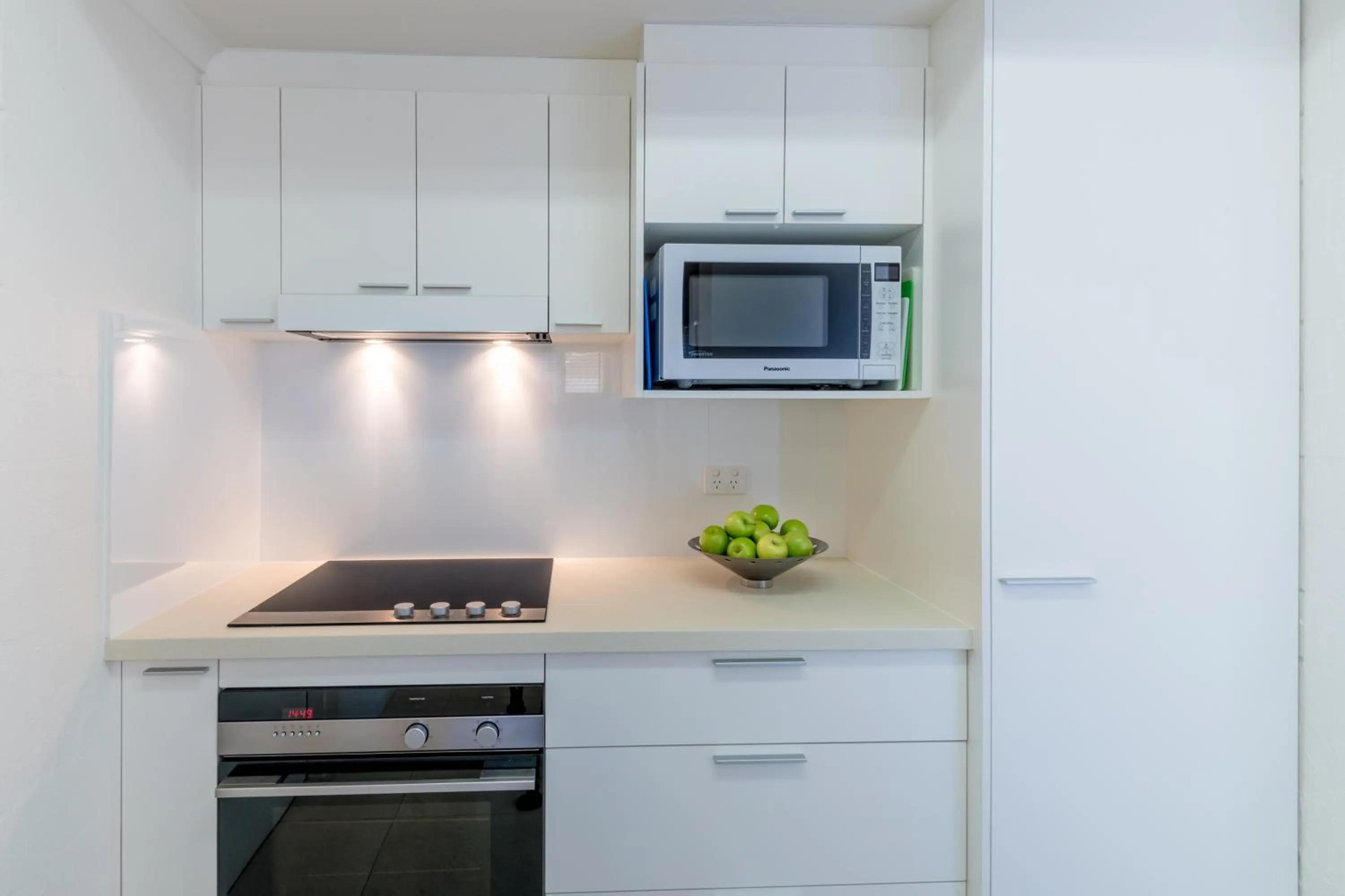 Kitchen or kitchenette in Munna Beach Apartments