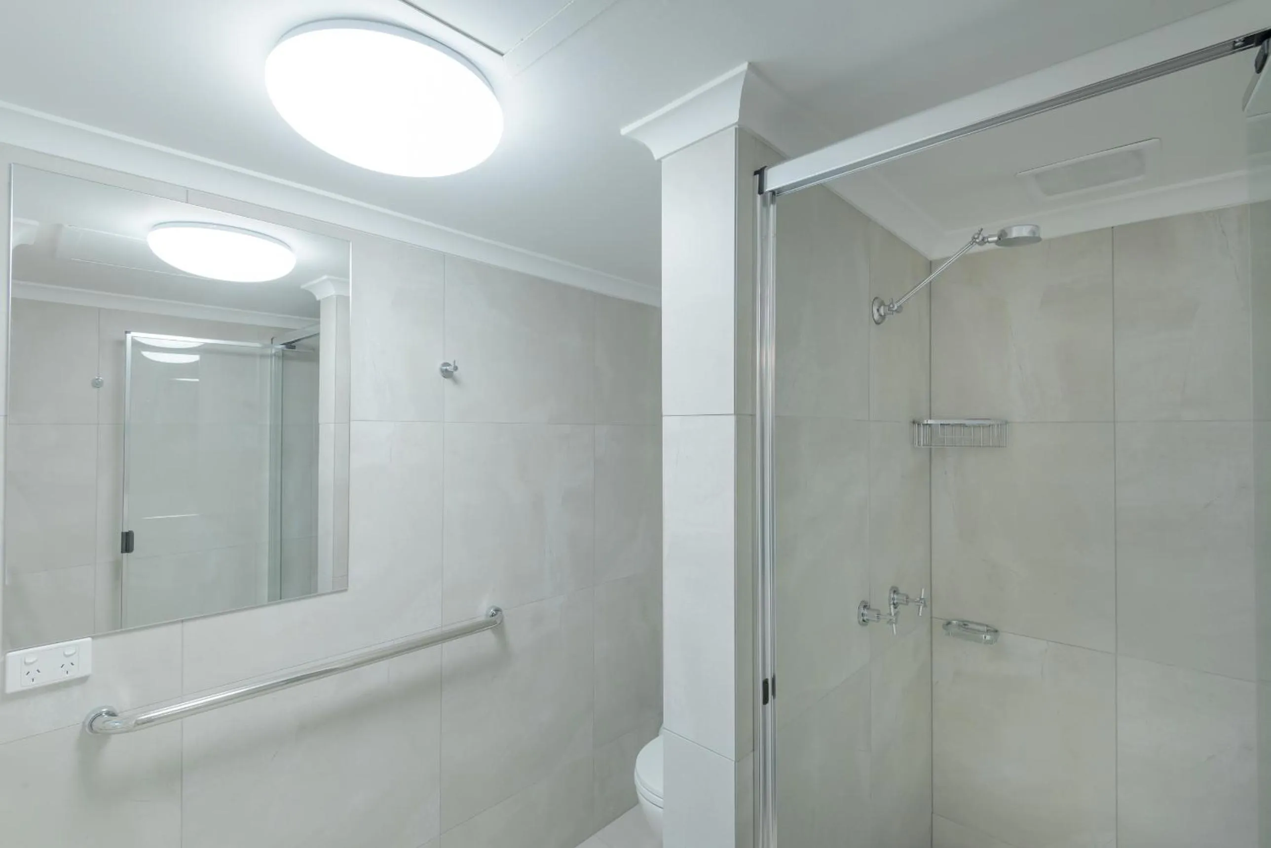 Bathroom in Munna Beach Apartments