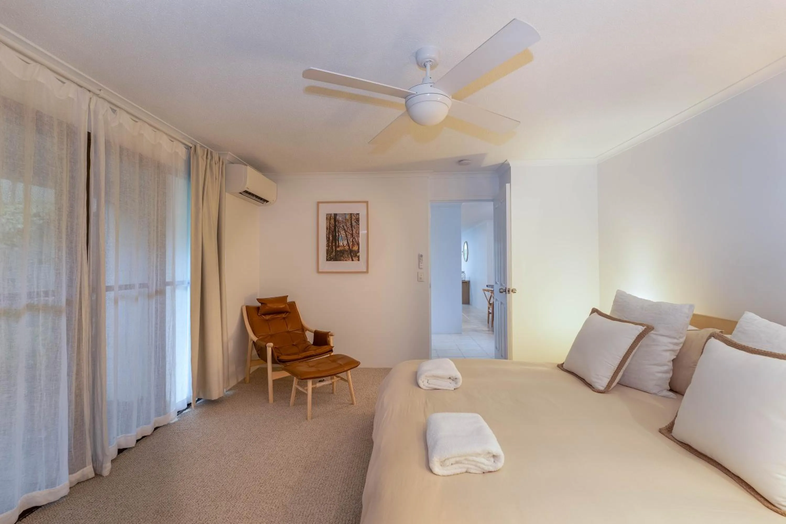 Bedroom, Bed in Munna Beach Apartments