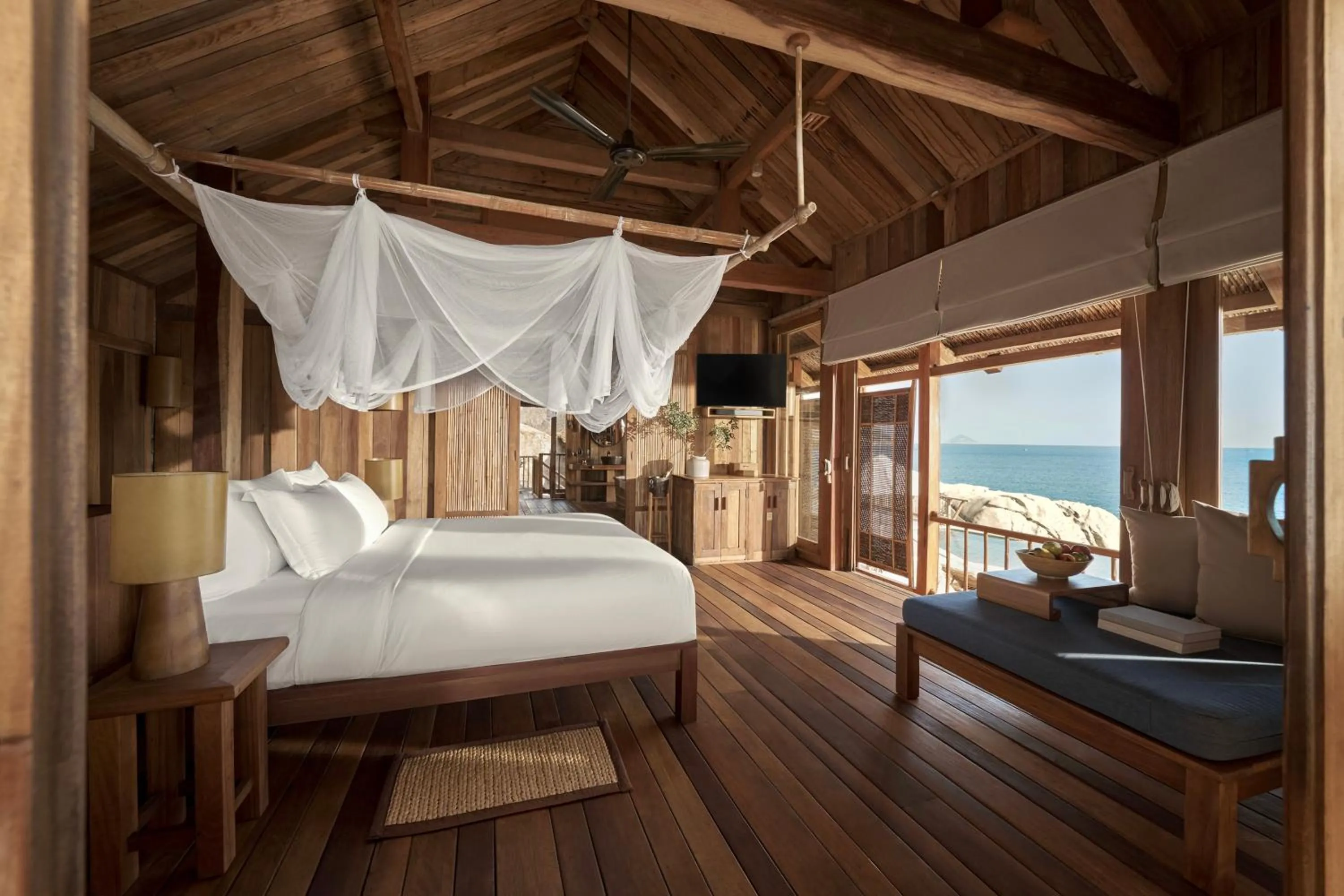 Bedroom, Bed in Six Senses Ninh Van Bay