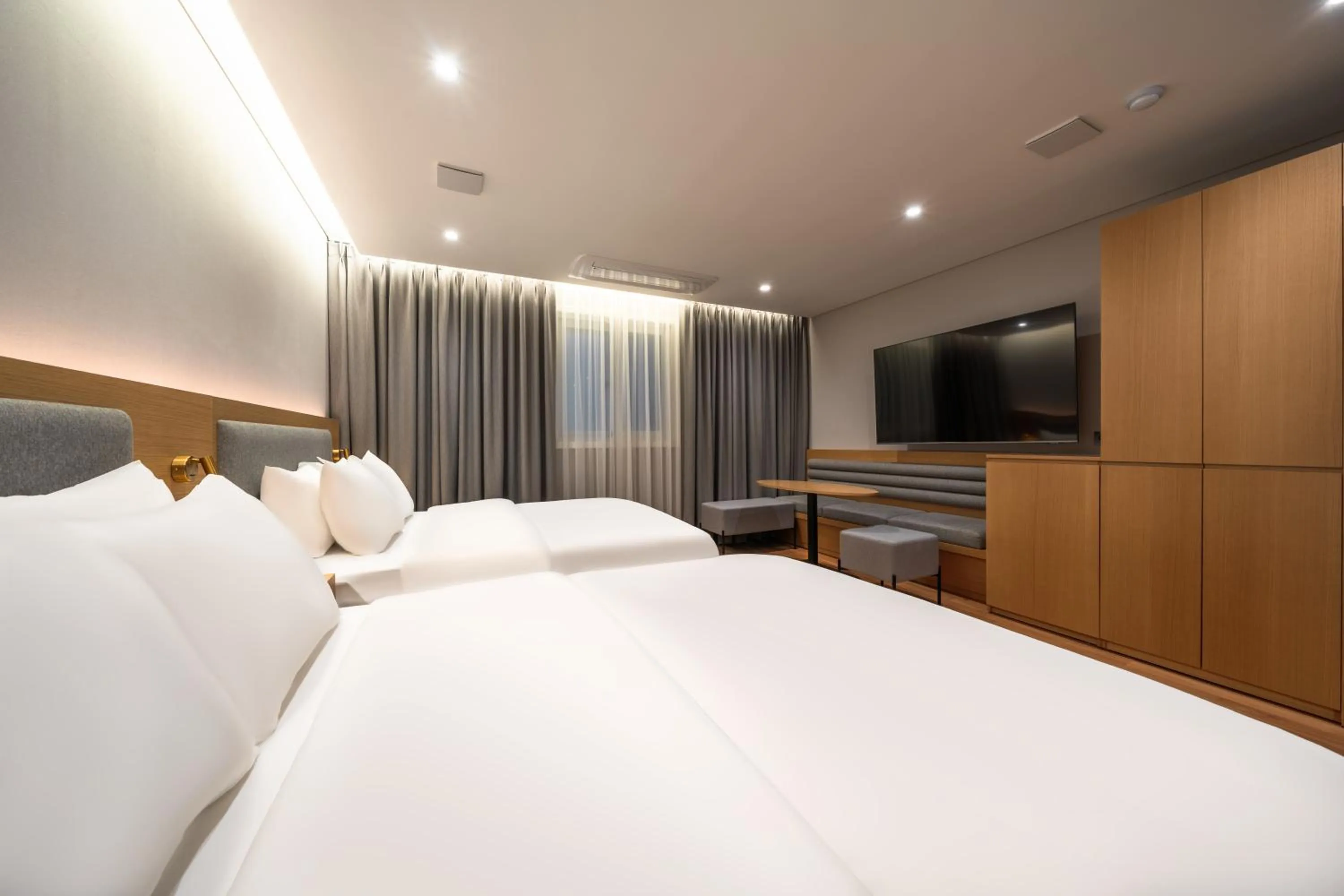 Bed in Comfort inn Yeouido