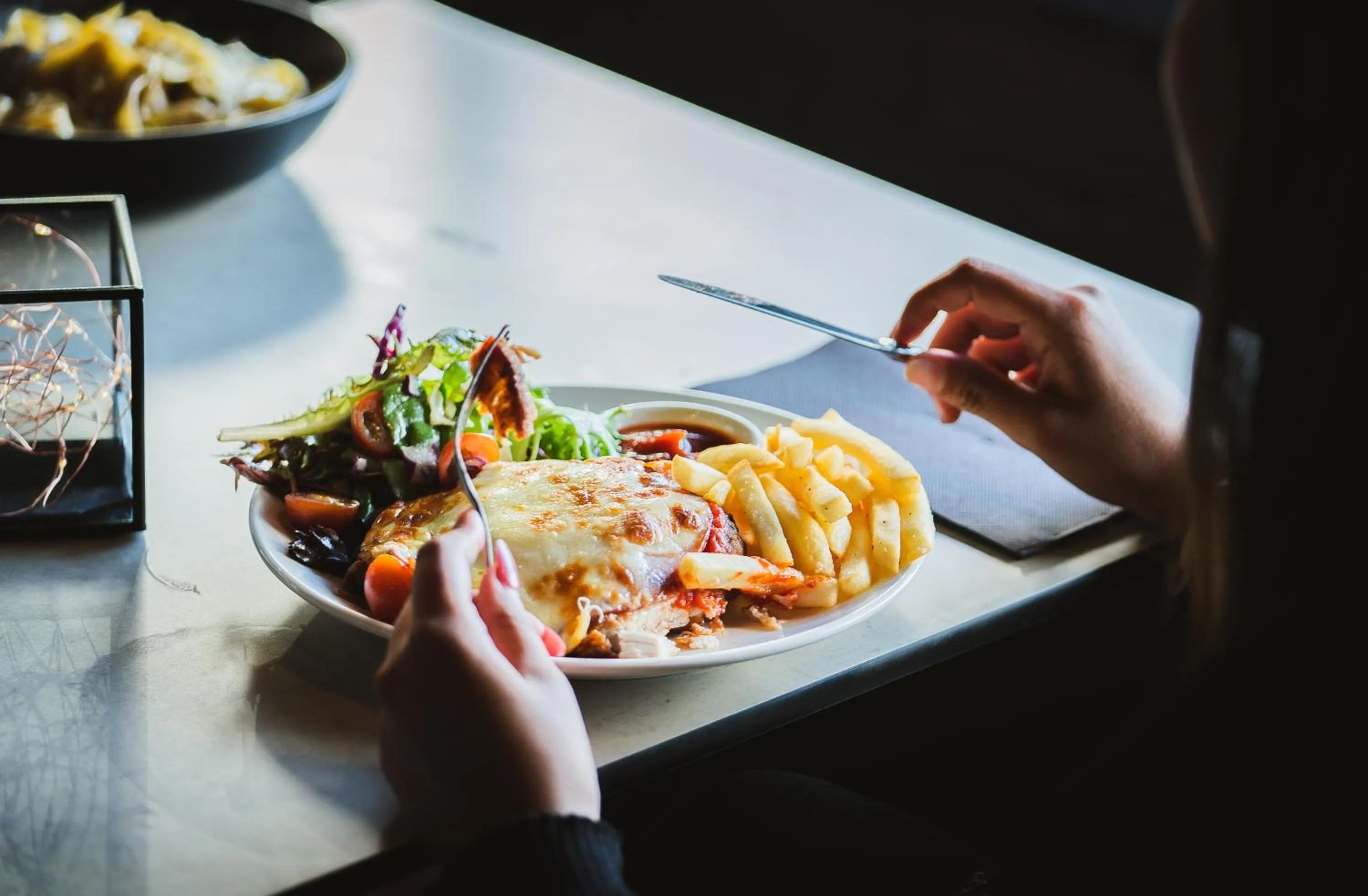 Restaurant/places to eat in Hotel Launceston