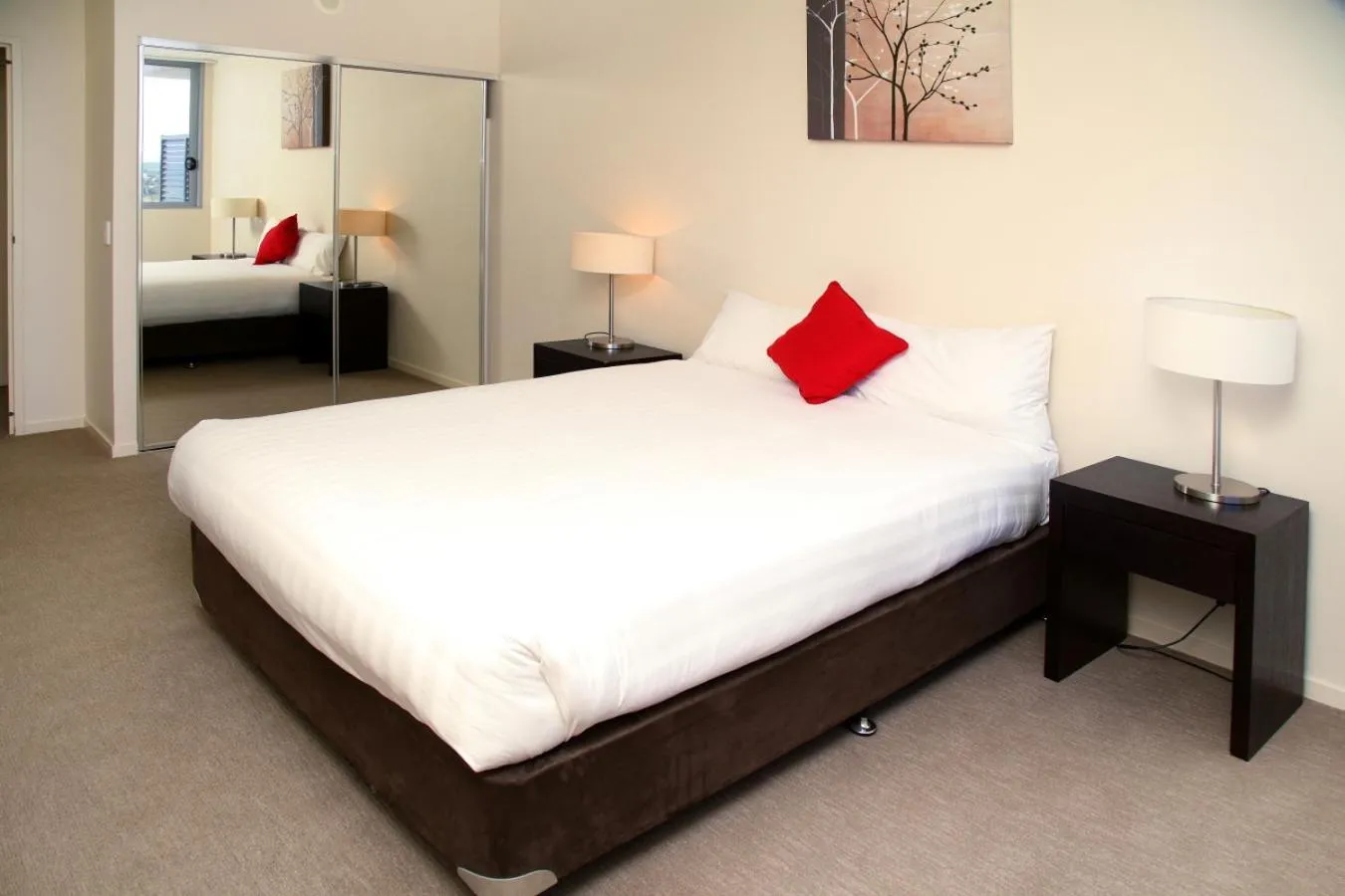 Bedroom, Bed in Toowoomba Central Plaza Apartment Hotel Official