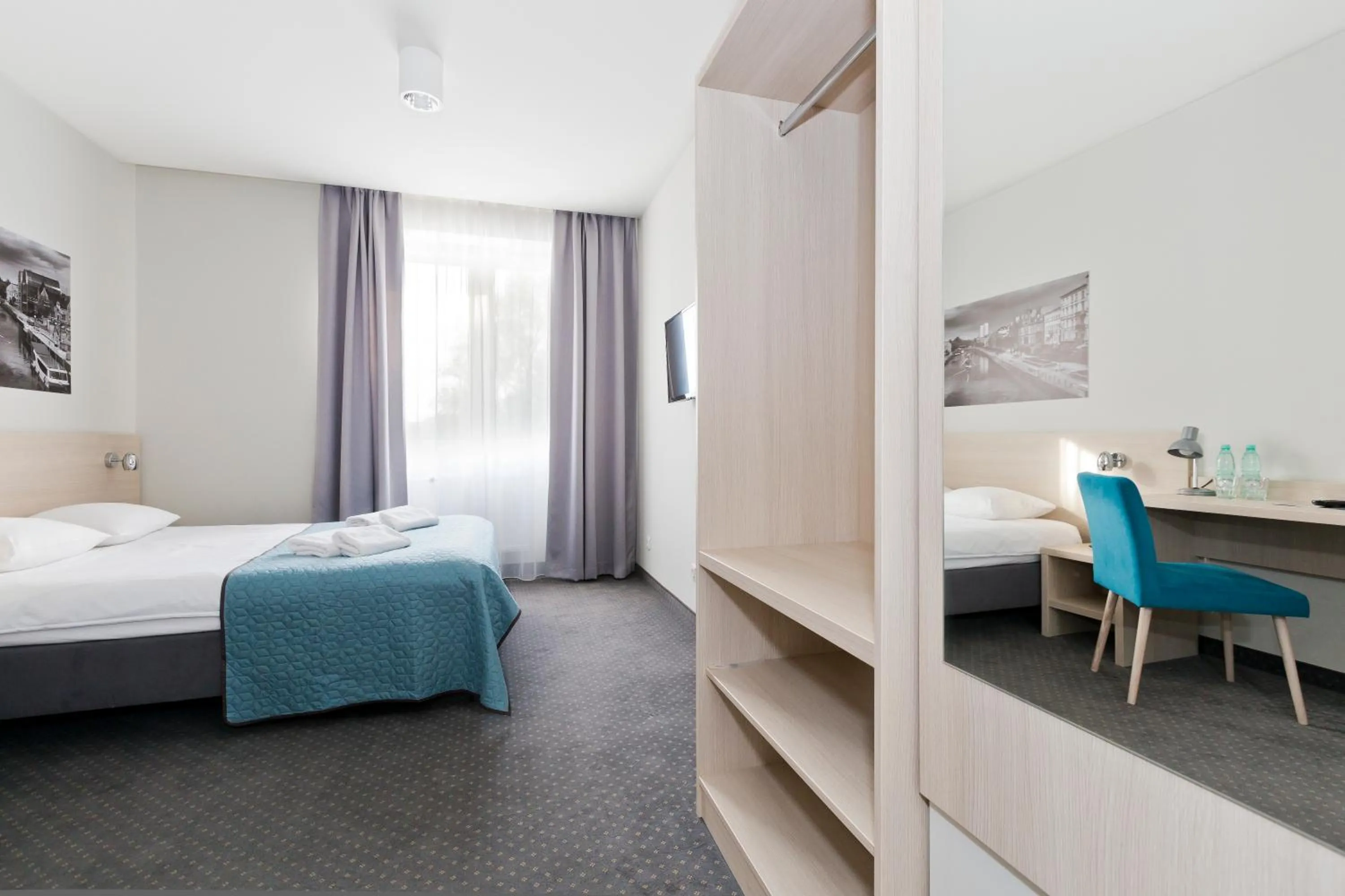 Photo of the whole room, Bed in Hotel Silver