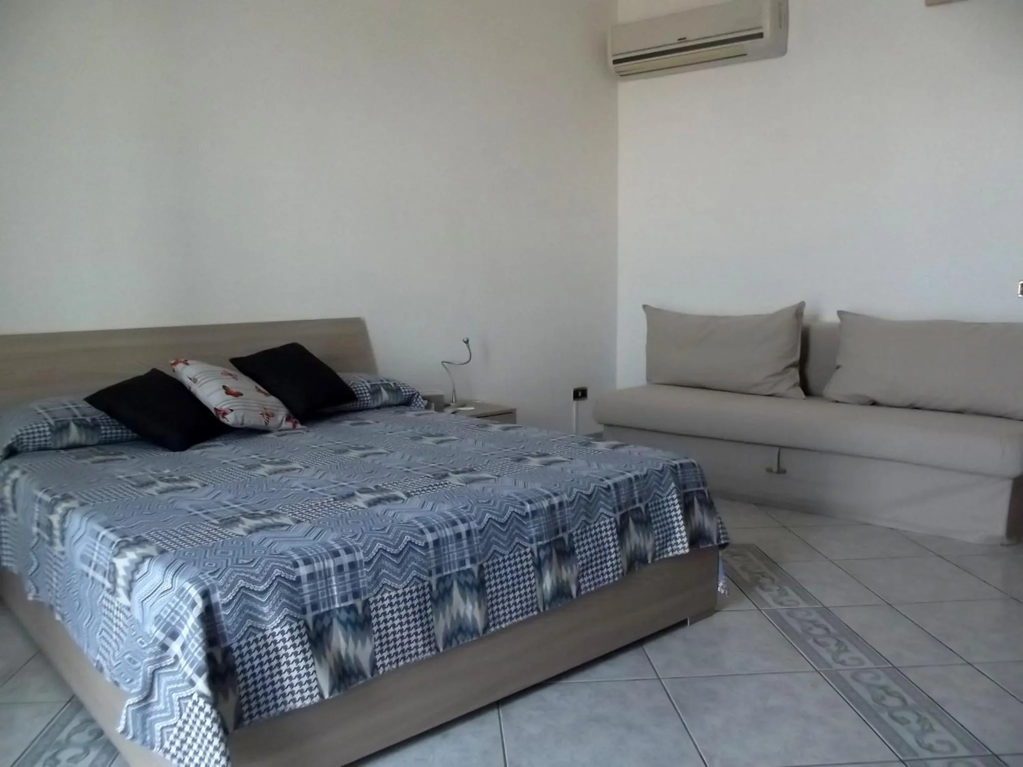 Decorative detail, Bed in B&B del Mare