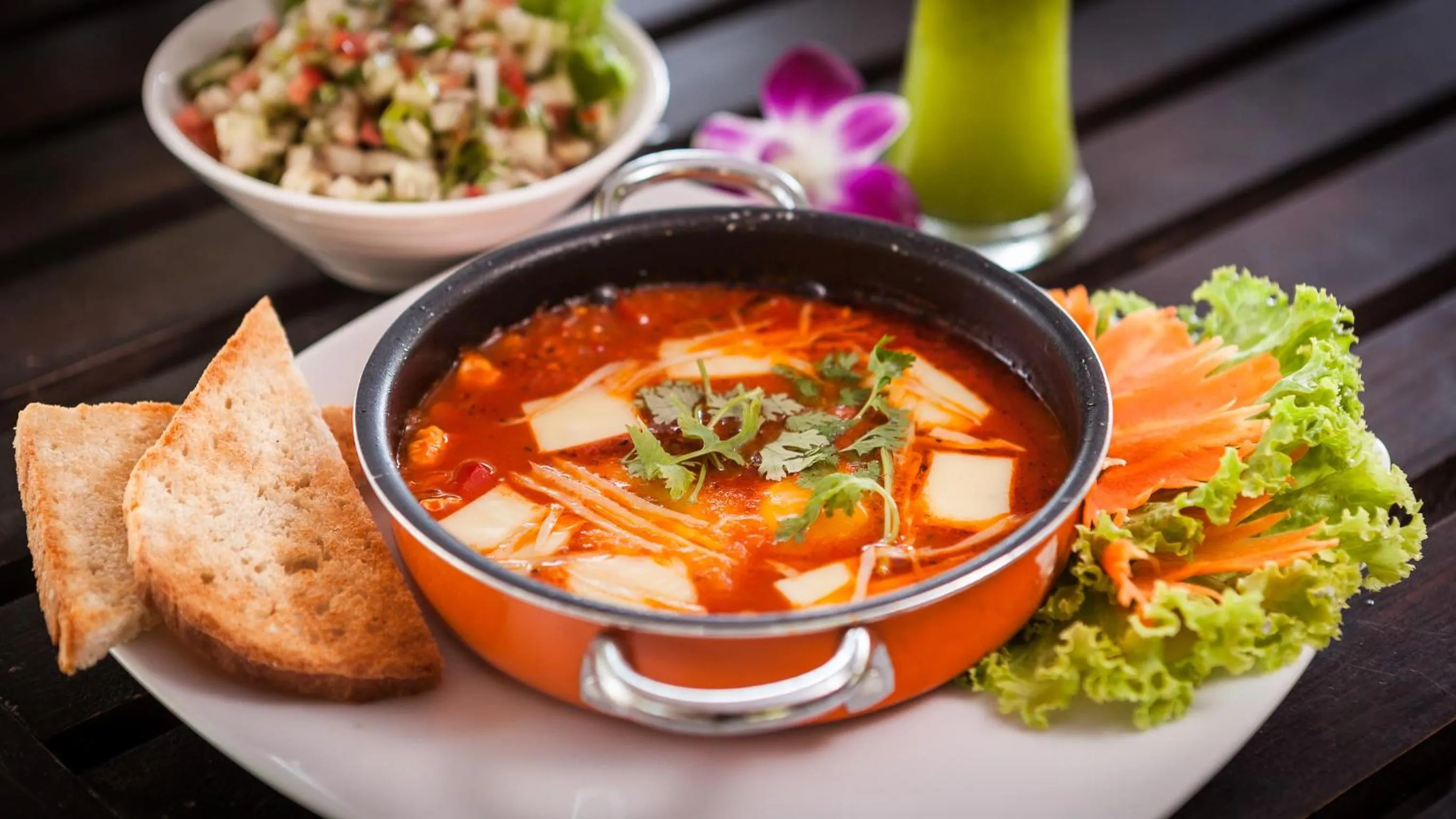 Food in Baan Manali Resort