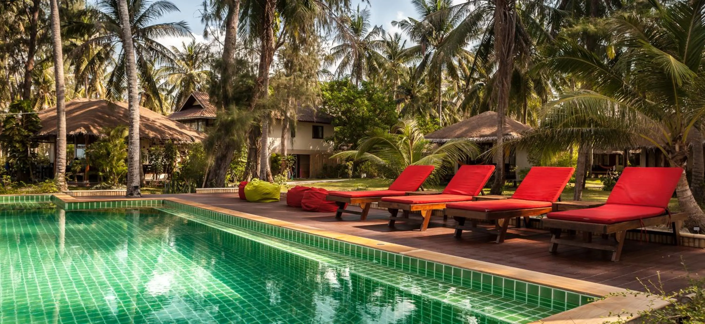 Swimming pool in Baan Manali Resort