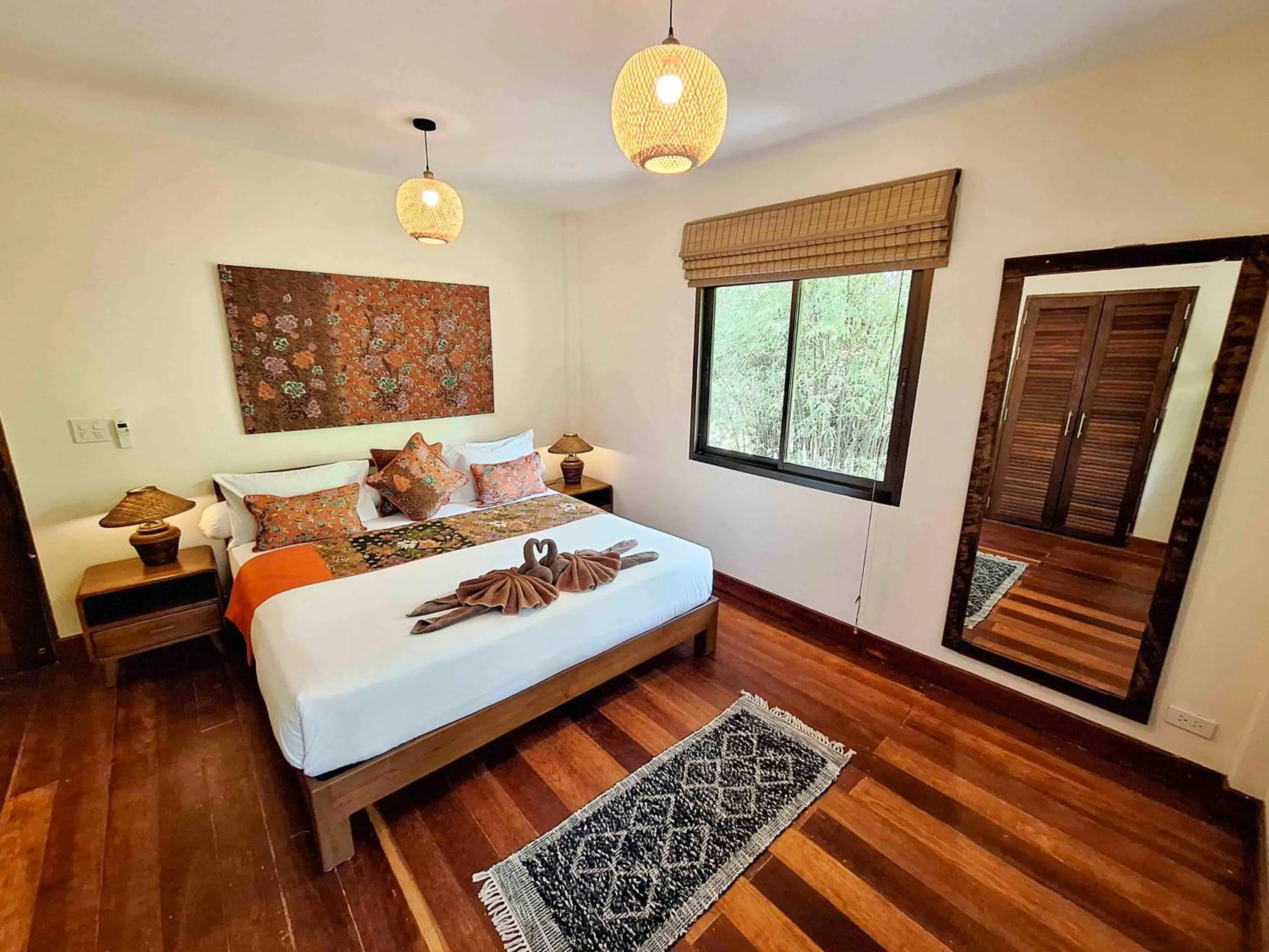 Photo of the whole room, Bed in Baan Manali Resort