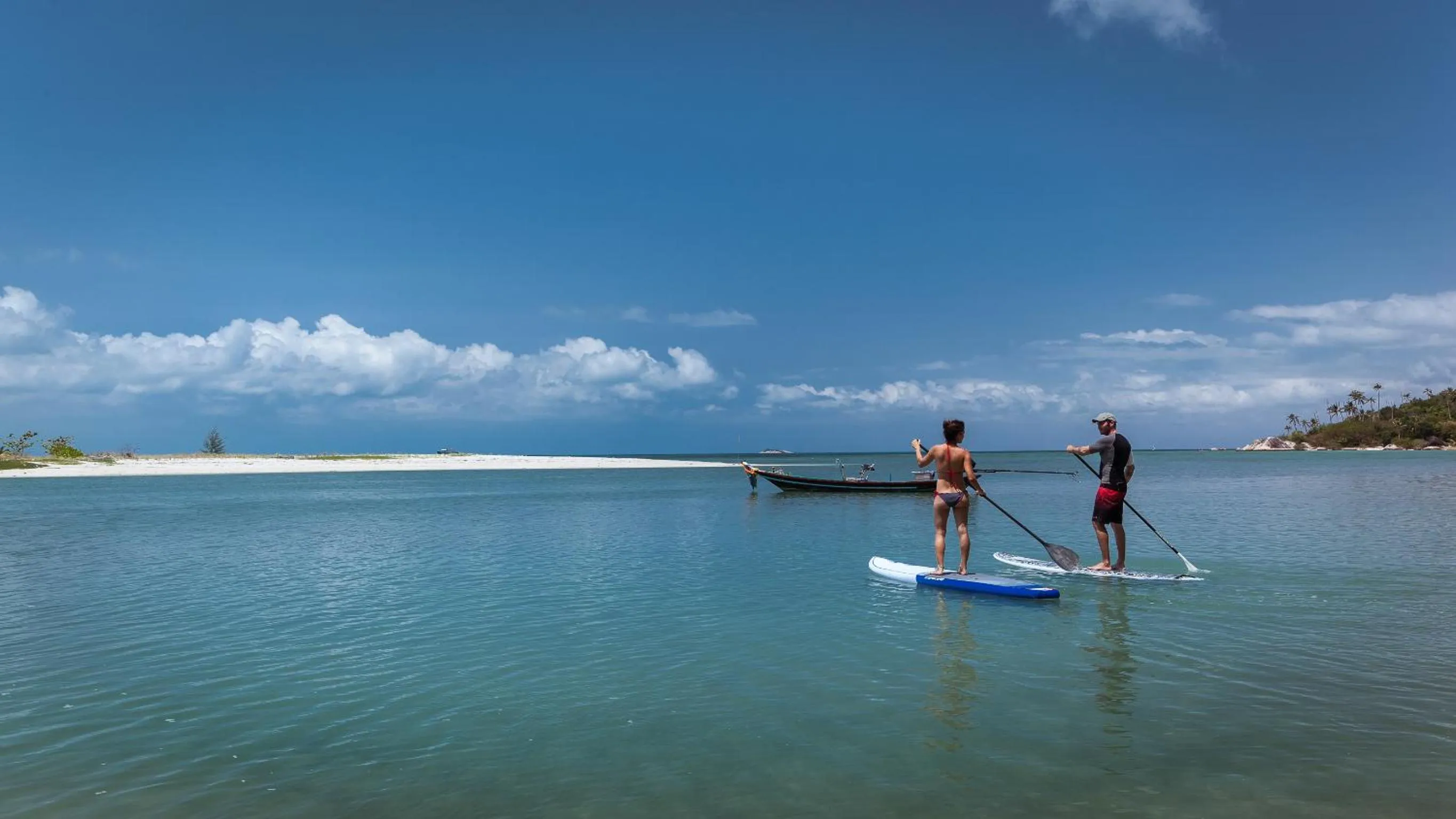 Windsurfing in Baan Manali Resort