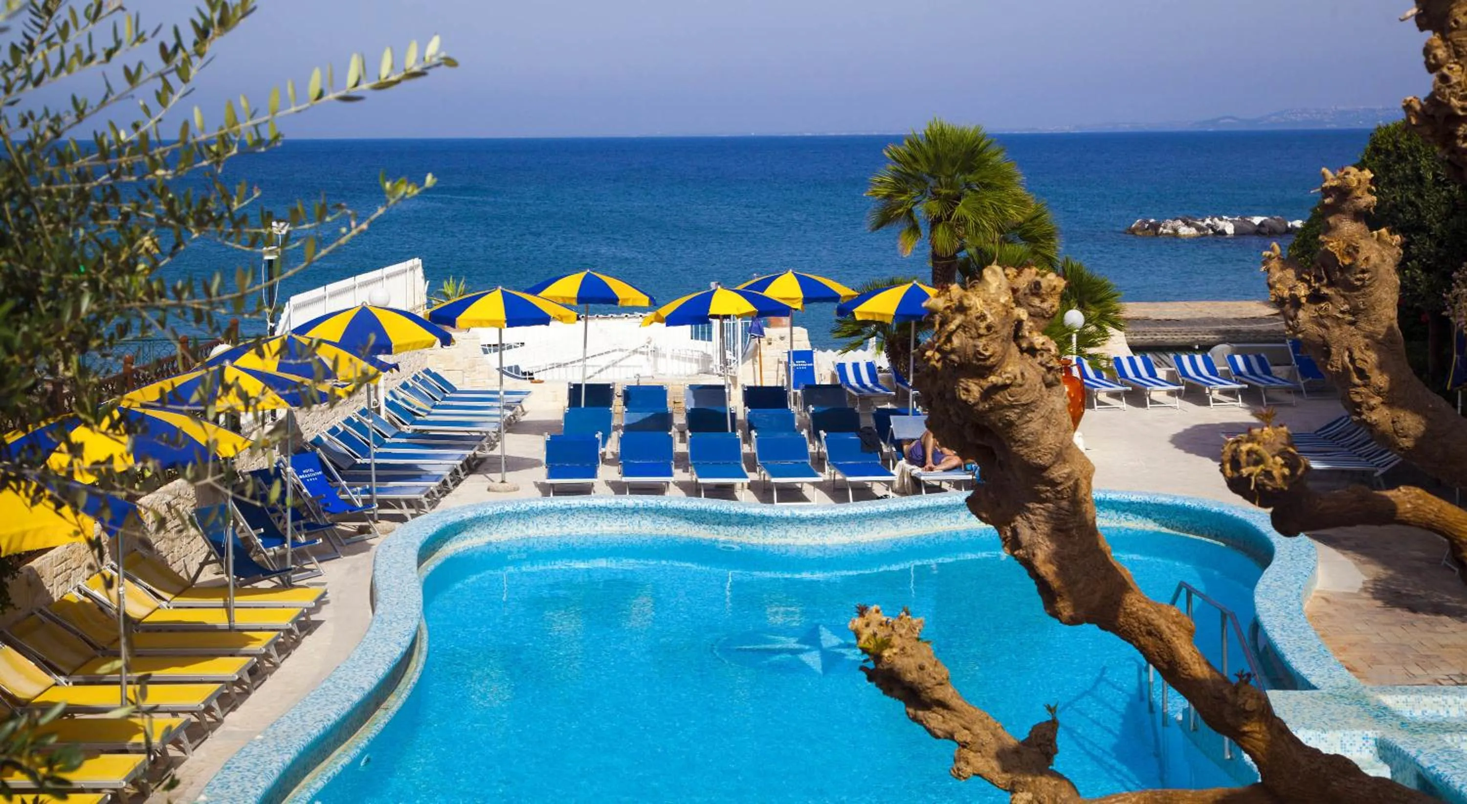 Swimming pool in Hotel Ambasciatori