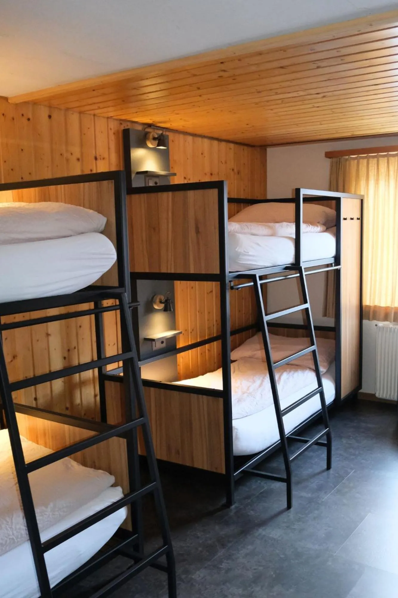 bunk bed, Bed in Eiger Lodge Easy
