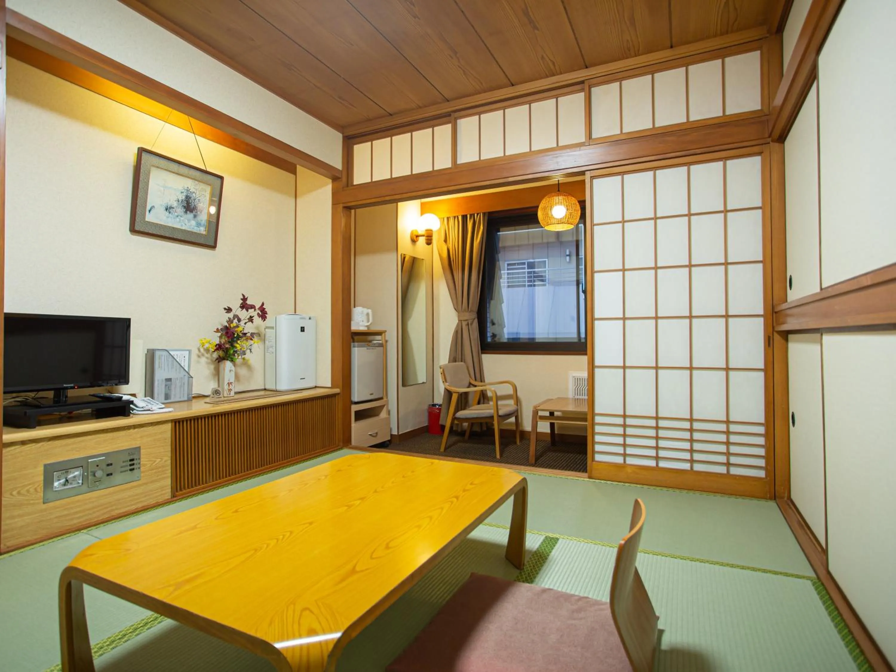Photo of the whole room in Kaneyoshi Ryokan