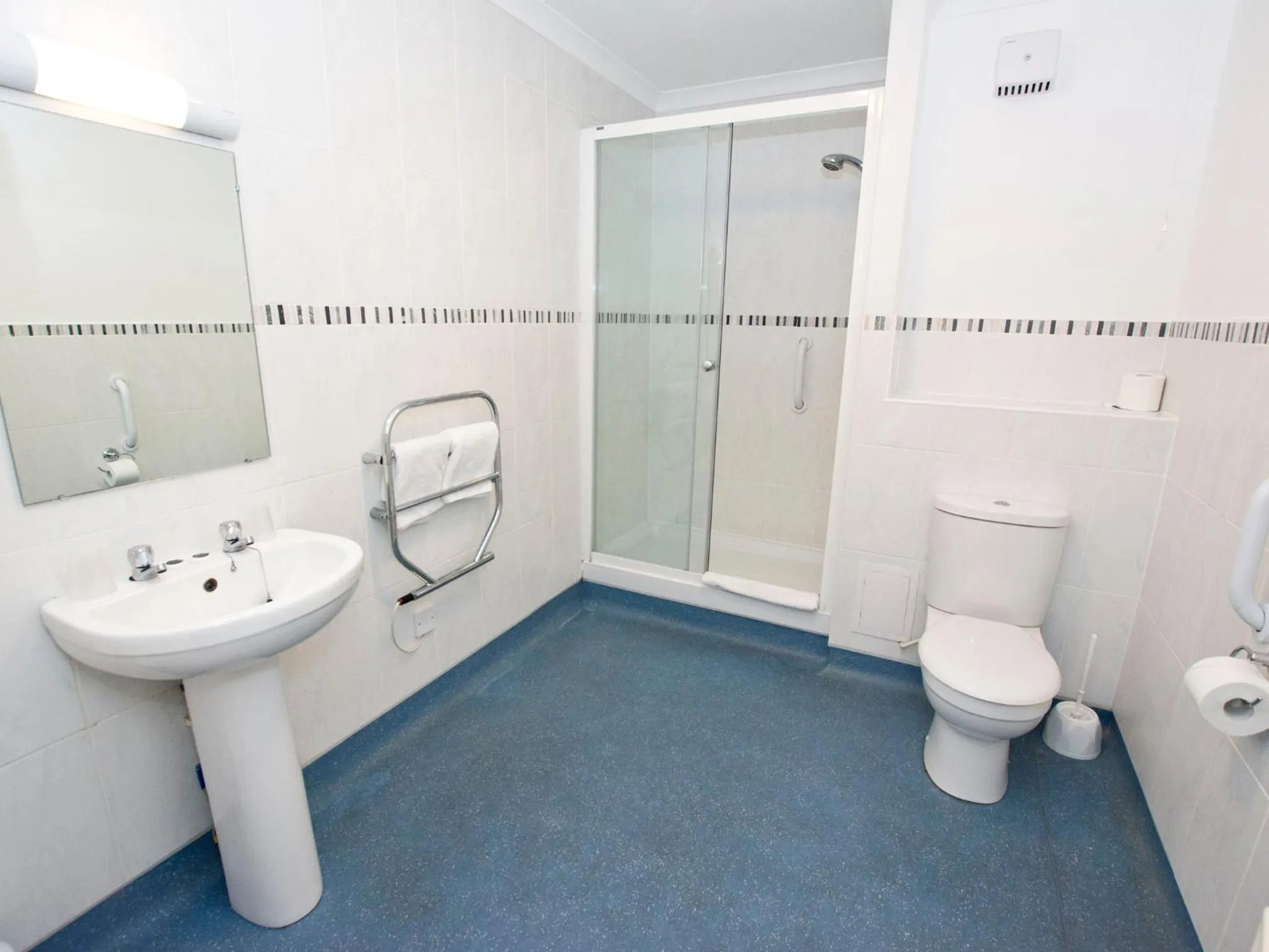 Shower in TLH Victoria Hotel - TLH Leisure, Entertainment and Spa Resort