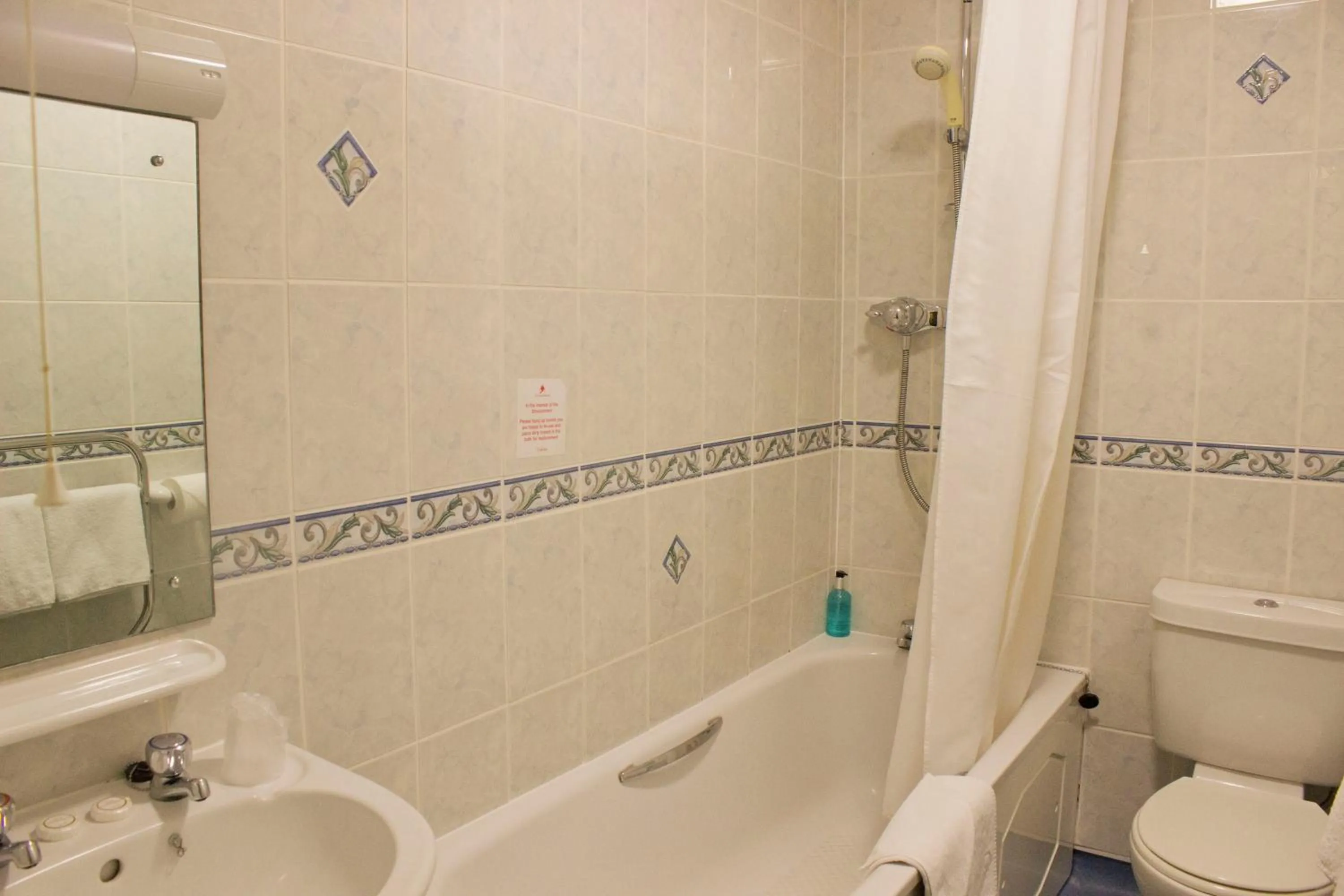 Toilet in TLH Victoria Hotel - TLH Leisure, Entertainment and Spa Resort