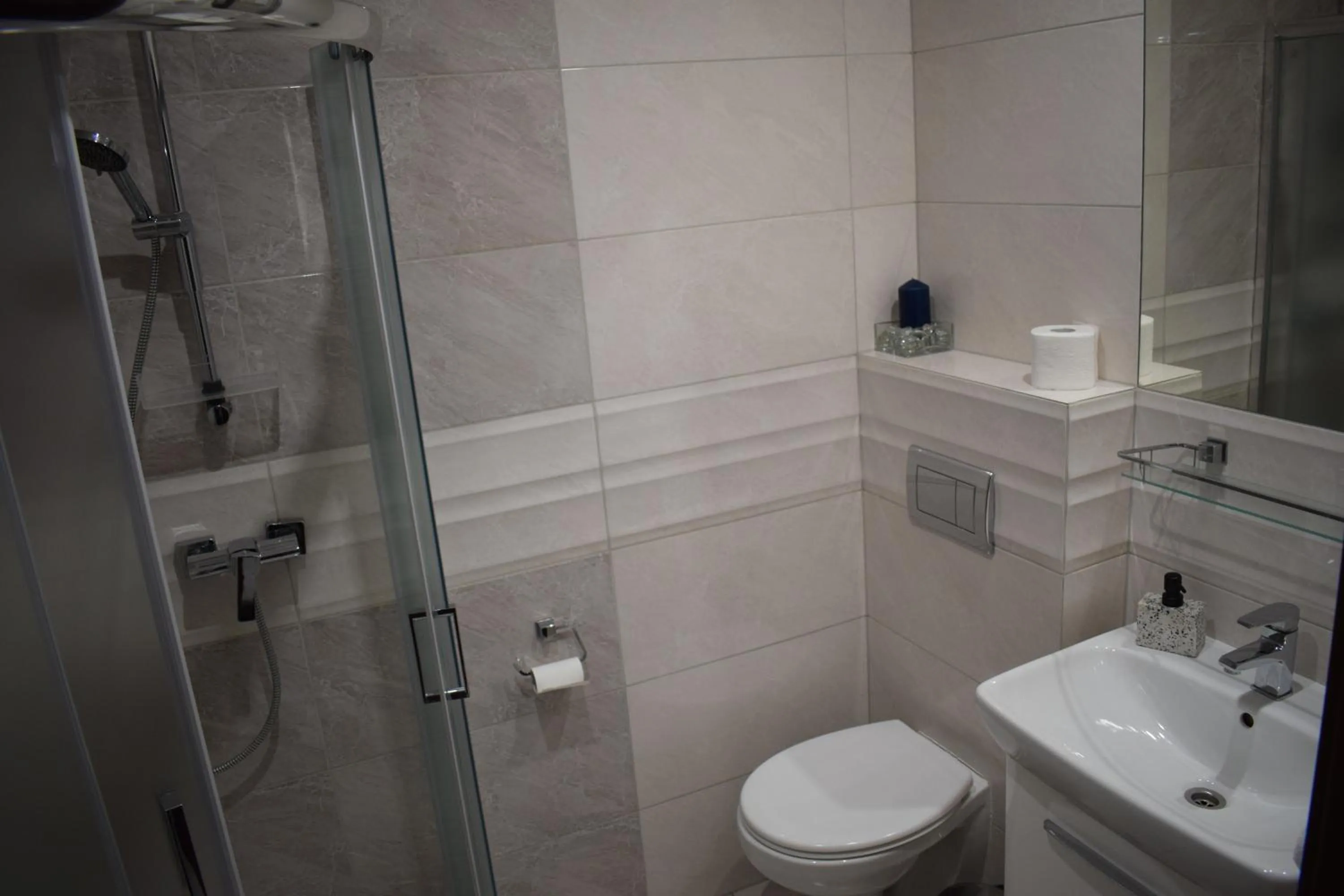 Sepia Restauracja & Noclegi