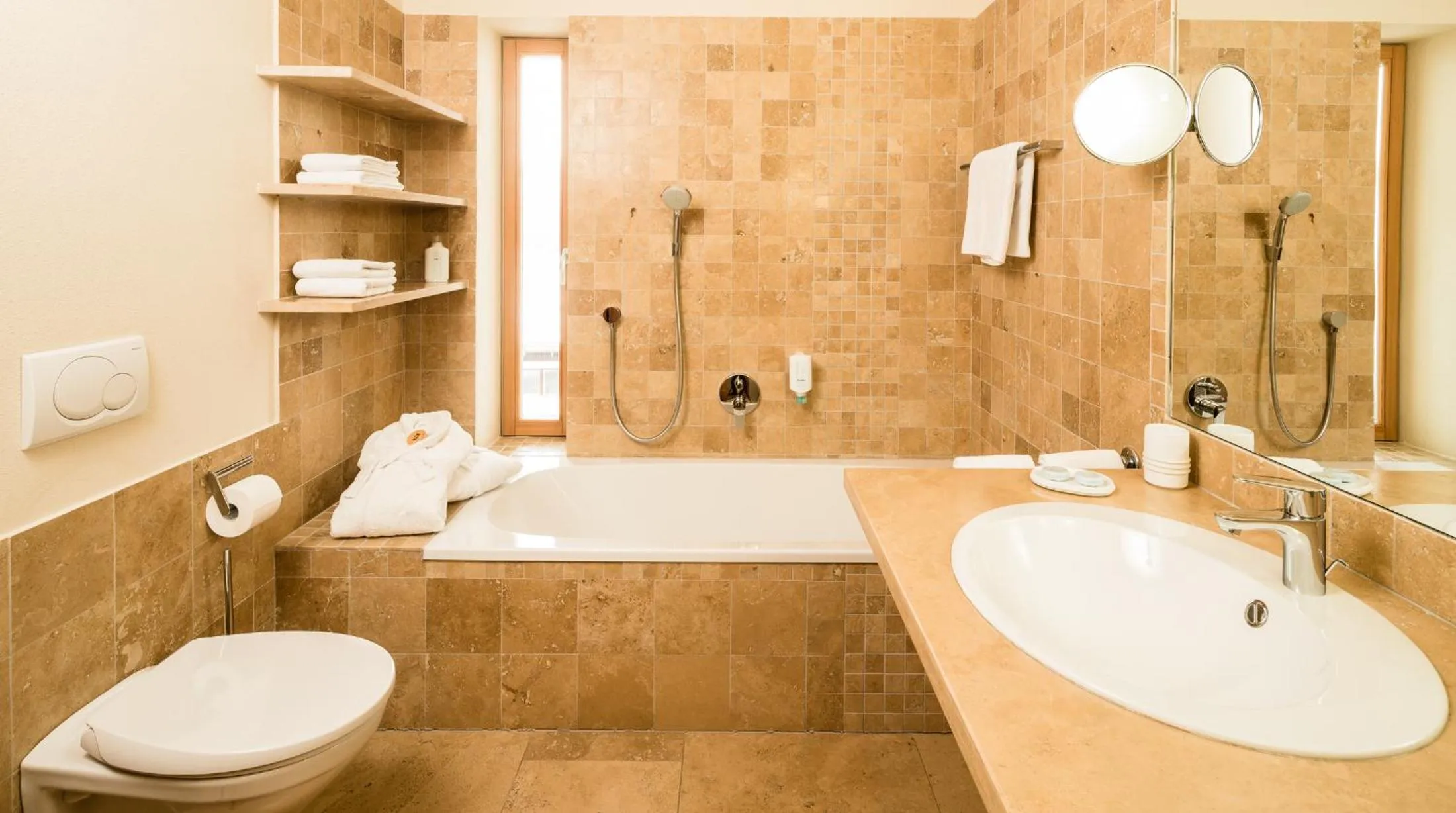 Bathroom in Residence Tolderhof - OlangCard included