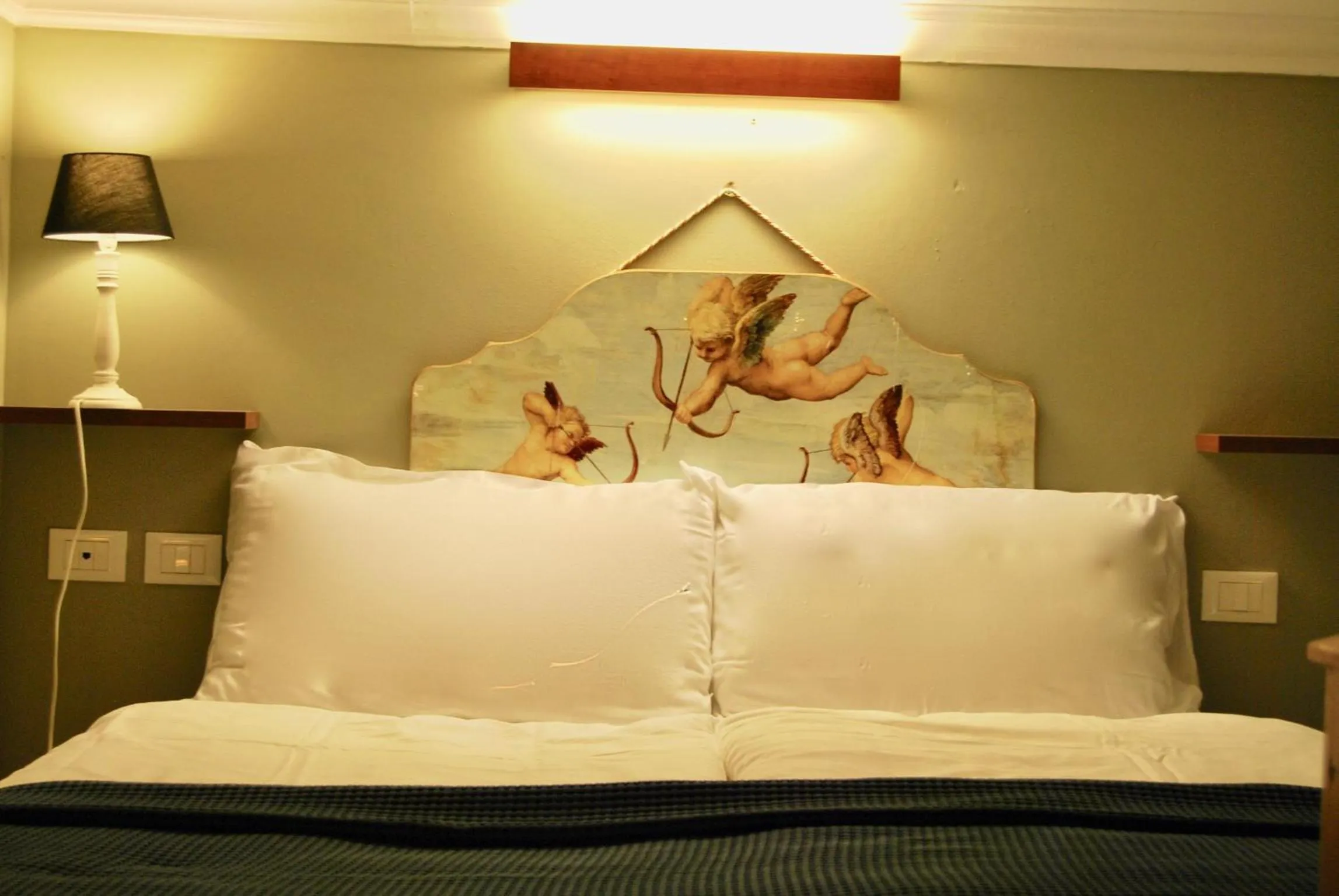 Photo of the whole room, Bed in Navona Residenza de Charme