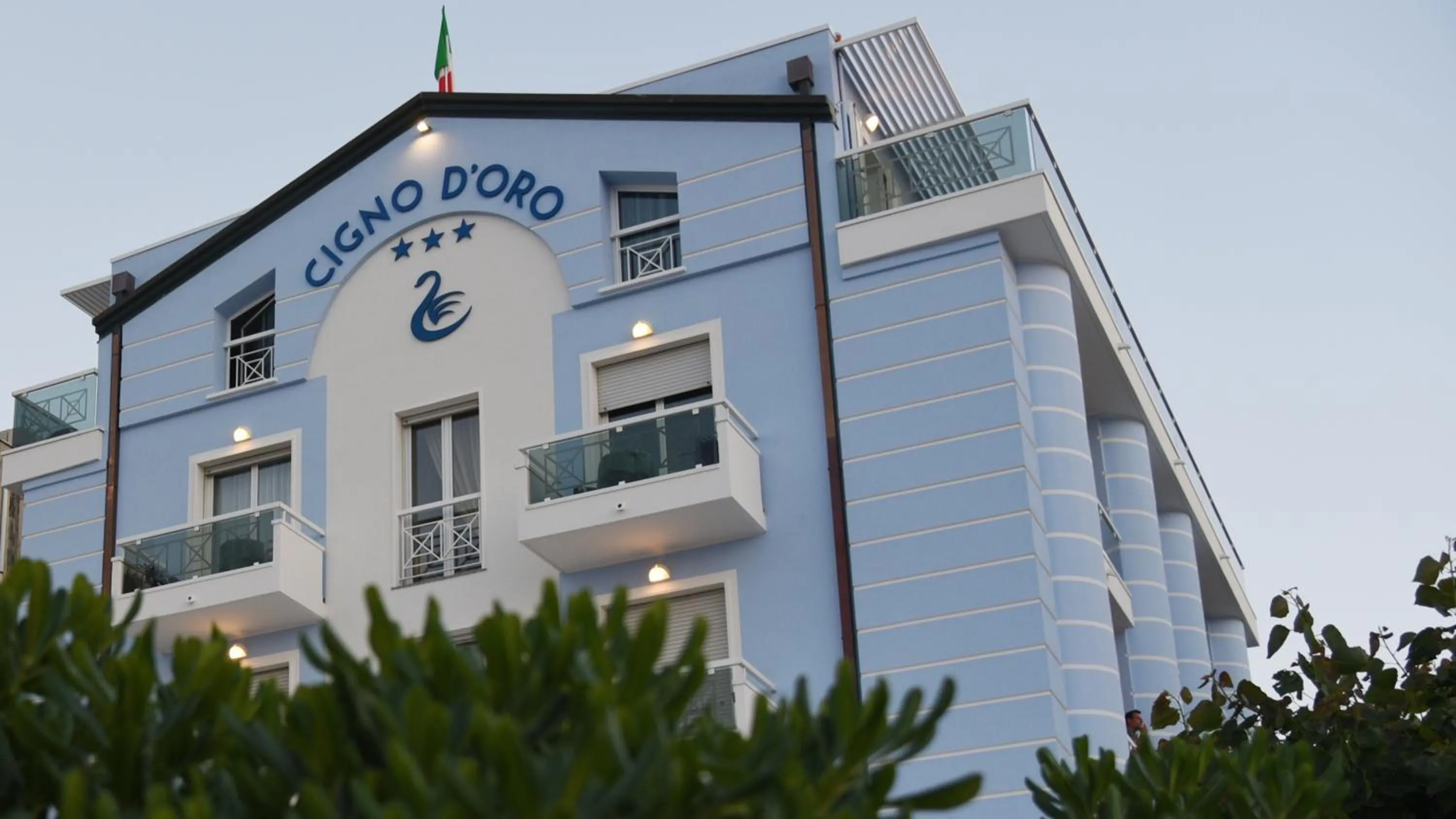 Property building in Hotel Cigno D'Oro
